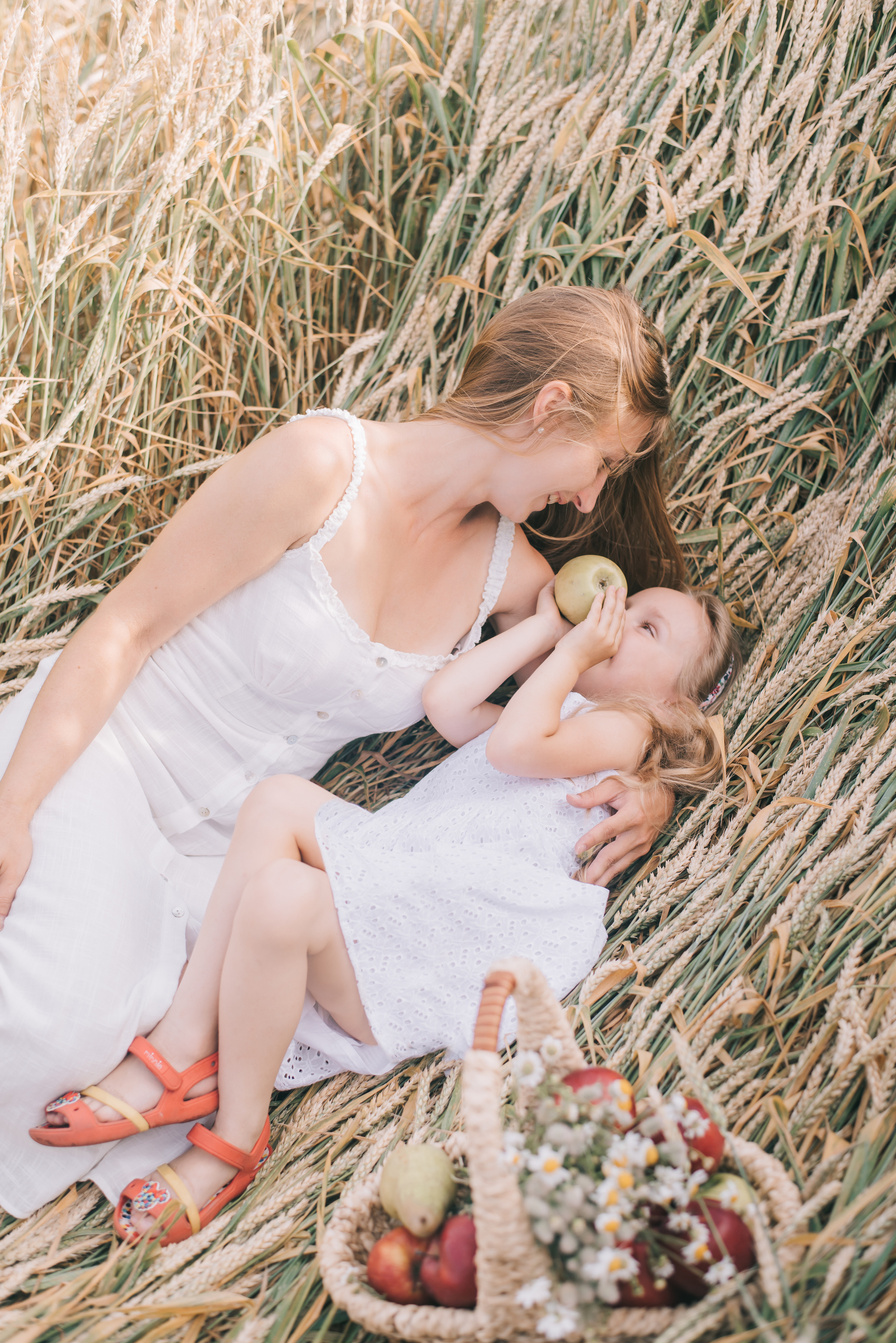 Ромашковая история Марии и Алисы. Фотограф в Краснодаре Зеленкина Дарья