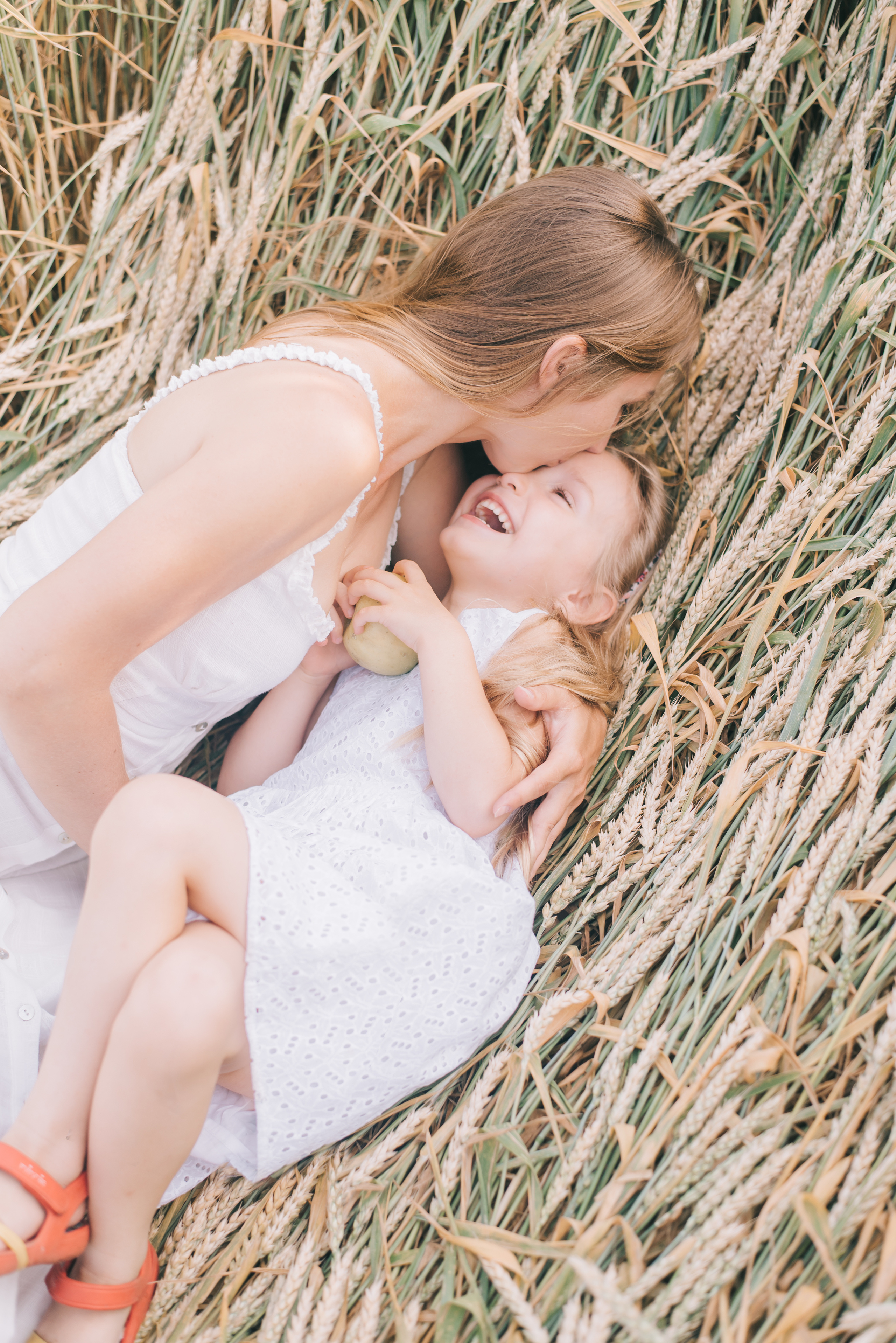 Ромашковая история Марии и Алисы. Фотограф в Краснодаре Зеленкина Дарья