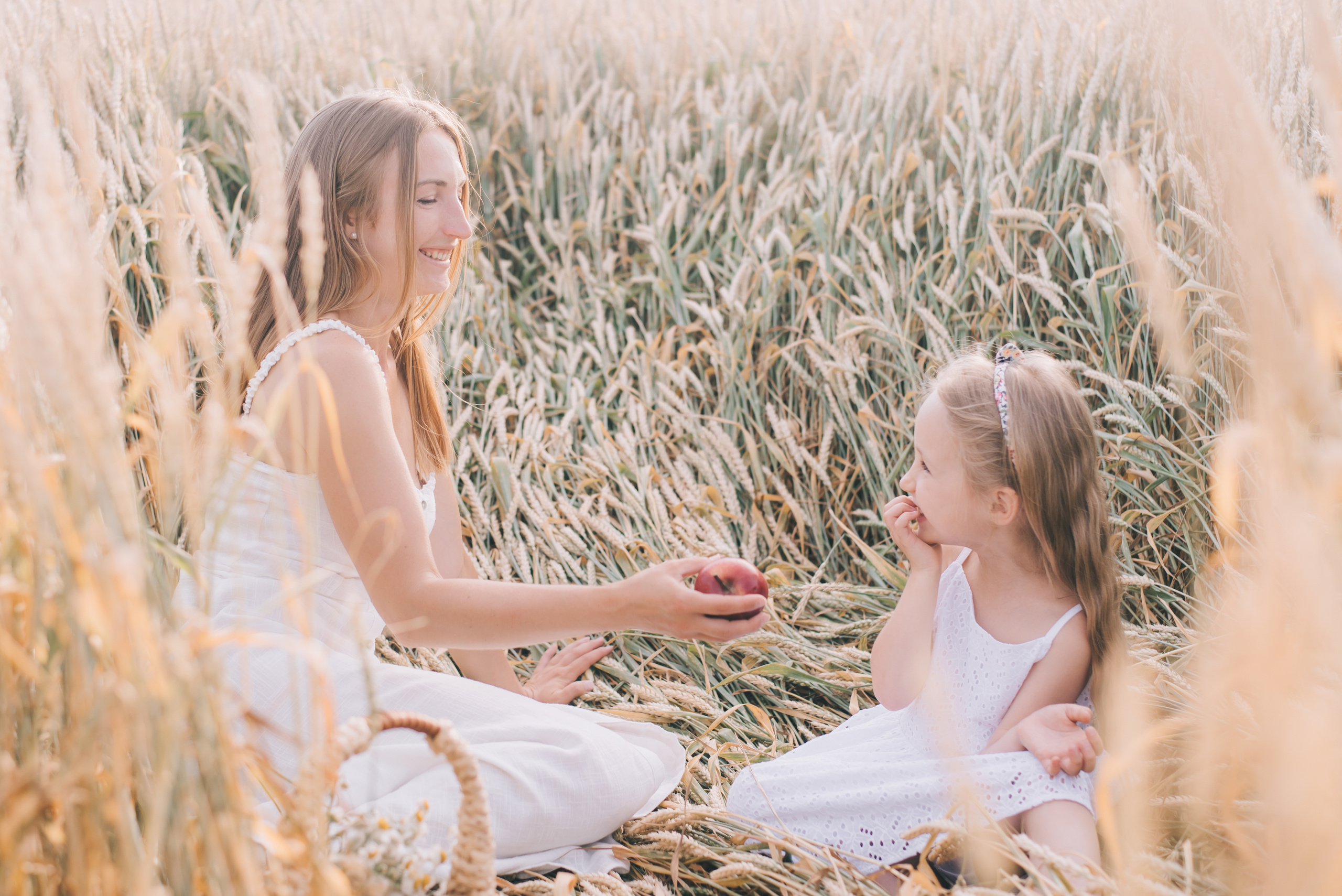 Ромашковая история Марии и Алисы. Фотограф в Краснодаре Зеленкина Дарья
