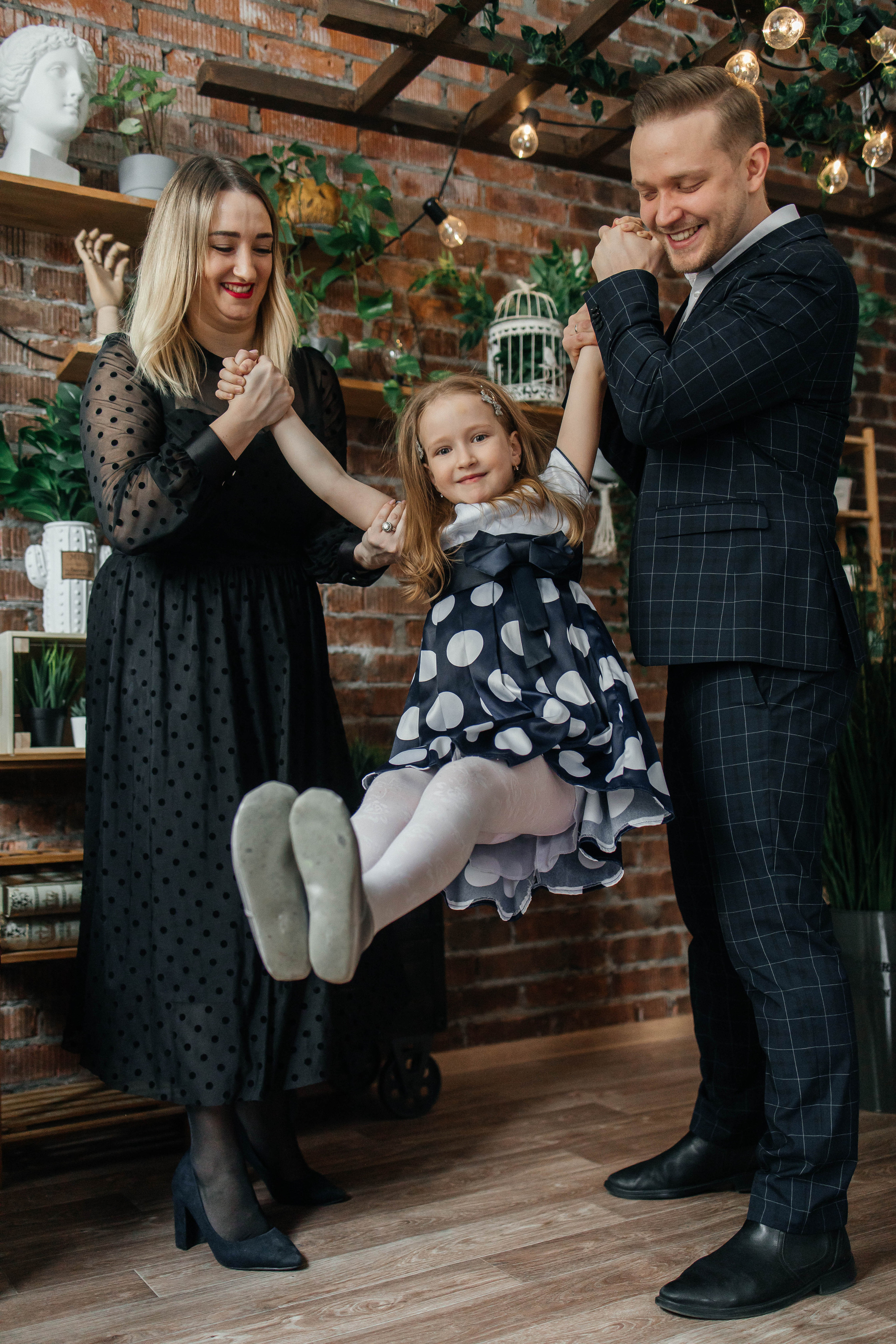 Оксана с семьей. Letotut.studio. Фотограф в Красногорске Инна Романова, индивидуальные съемки, лавстори