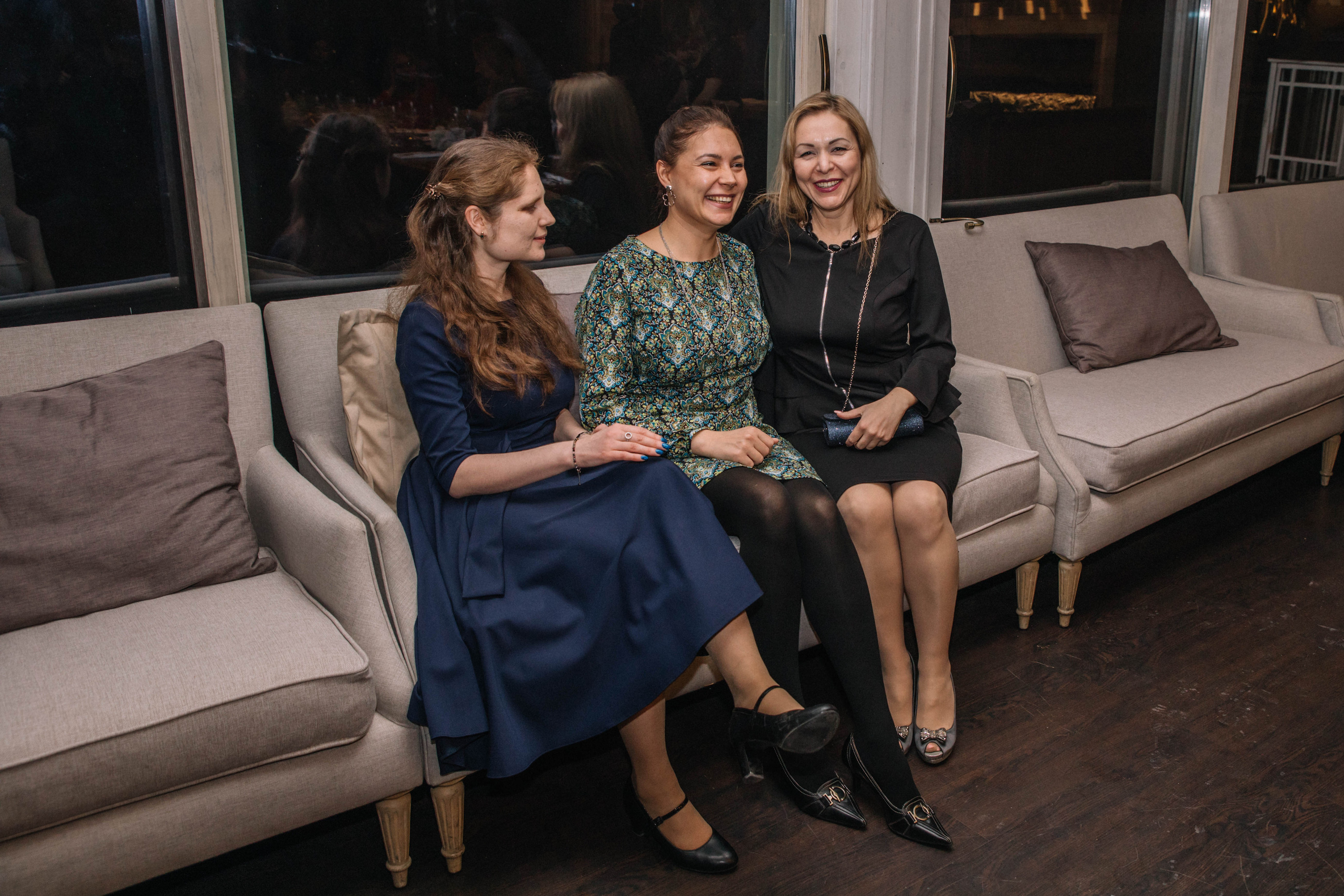 Новогодний корпоратив 2022. Ресторан Понтон. Фотограф в Красногорске Инна Романова, индивидуальные съемки, лавстори