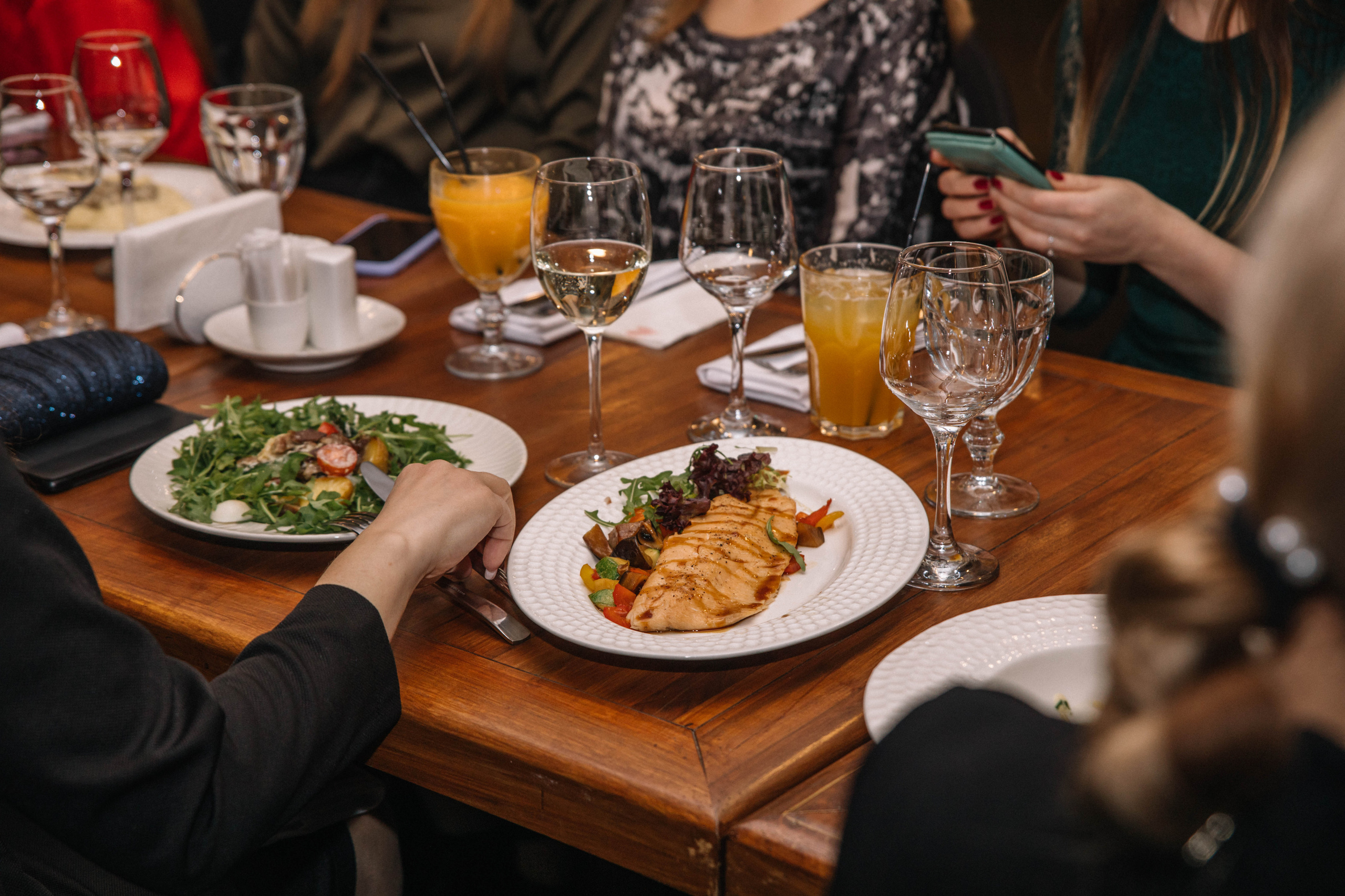Новогодний корпоратив 2022. Ресторан Понтон. Фотограф в Красногорске Инна Романова, индивидуальные съемки, лавстори