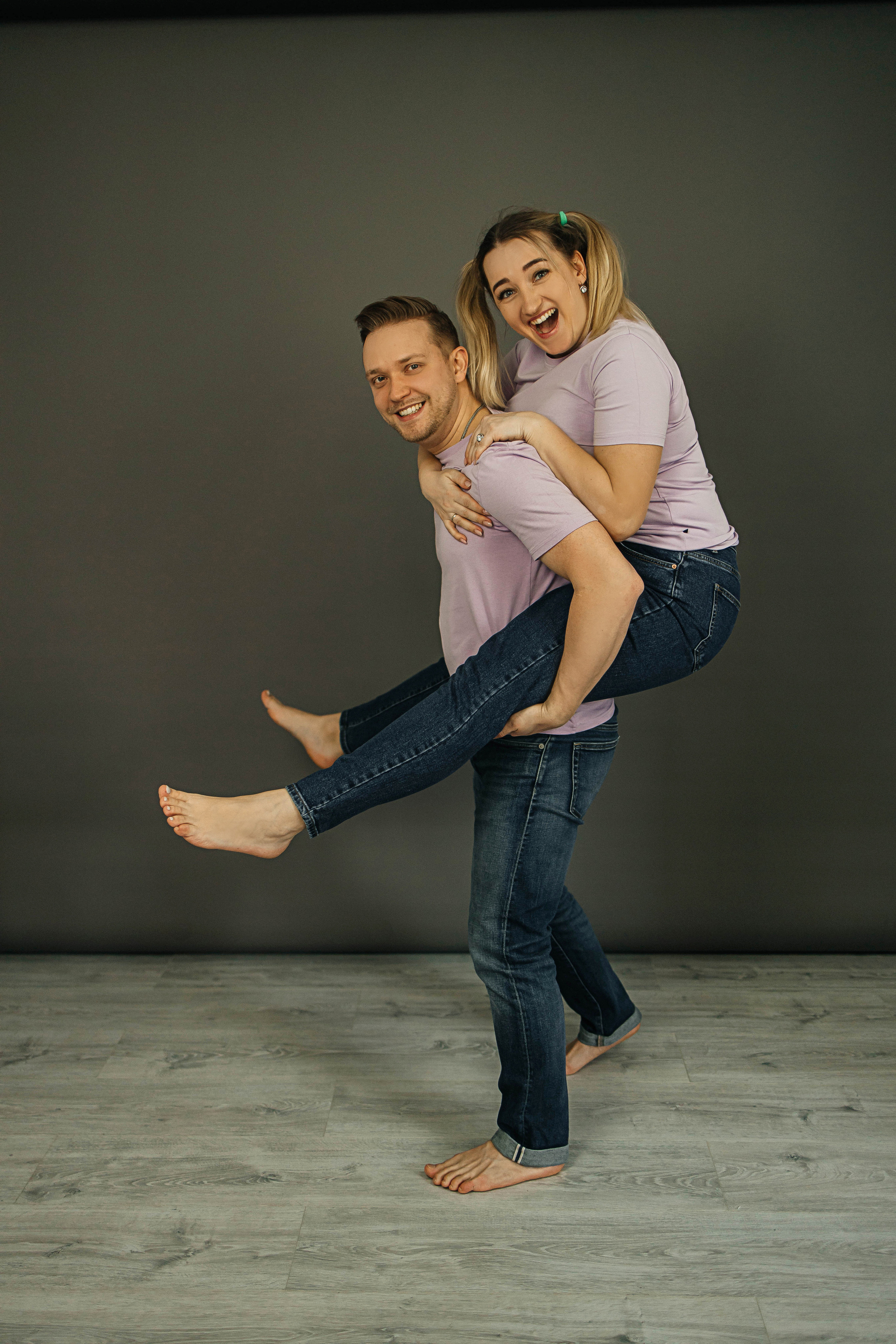 Оксана с семьей. Letotut.studio. Фотограф в Красногорске Инна Романова, индивидуальные съемки, лавстори