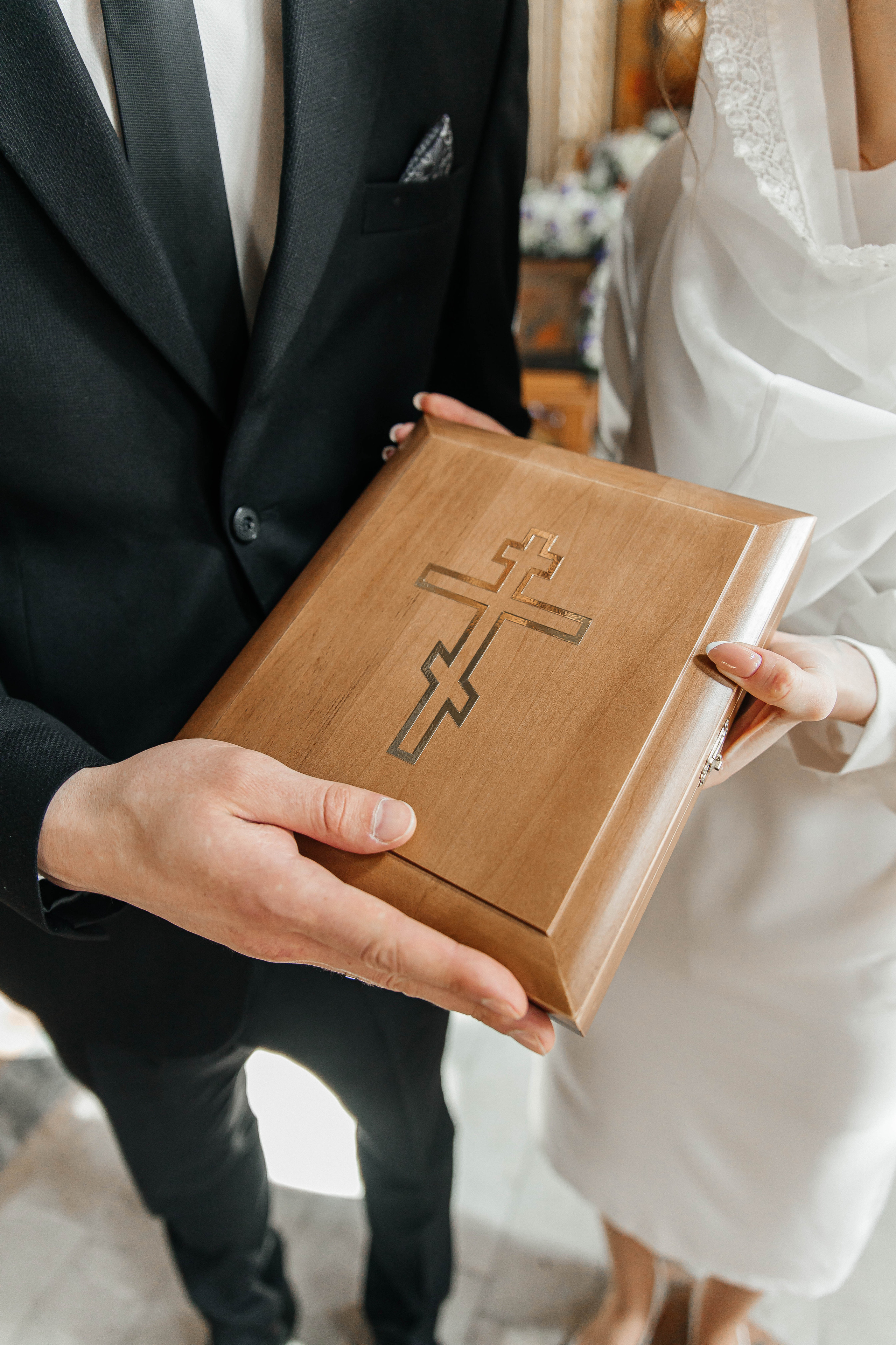 Венчание Наталья и Сергей. 1.05.2022 (Храм рождества Христова). Фотограф в Красногорске Инна Романова, индивидуальные съемки, лавстори