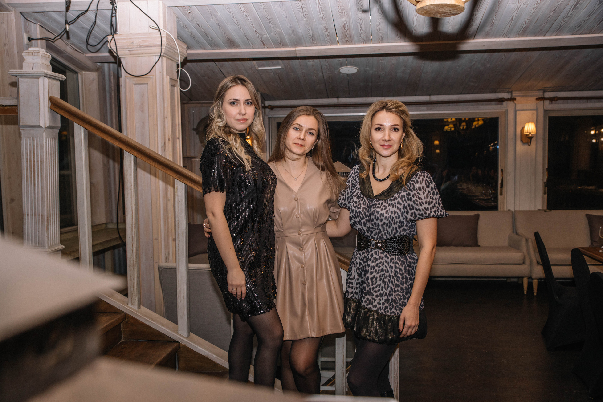 Новогодний корпоратив 2022. Ресторан Понтон. Фотограф в Красногорске Инна Романова, индивидуальные съемки, лавстори