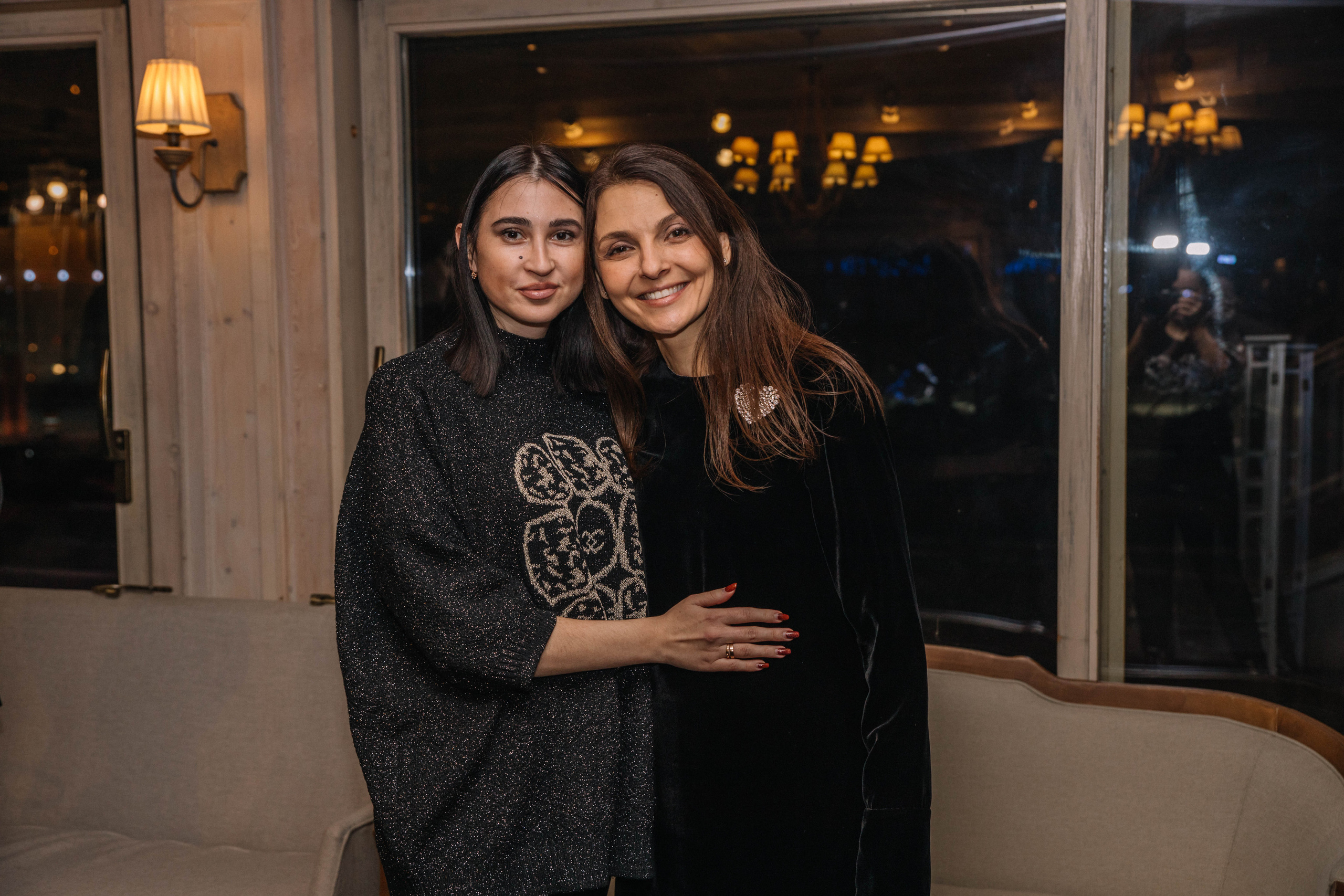 Новогодний корпоратив 2022. Ресторан Понтон. Фотограф в Красногорске Инна Романова, индивидуальные съемки, лавстори