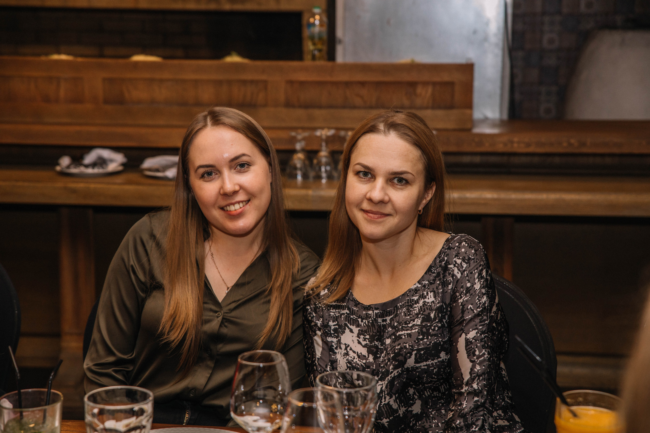 Новогодний корпоратив 2022. Ресторан Понтон. Фотограф в Красногорске Инна Романова, индивидуальные съемки, лавстори