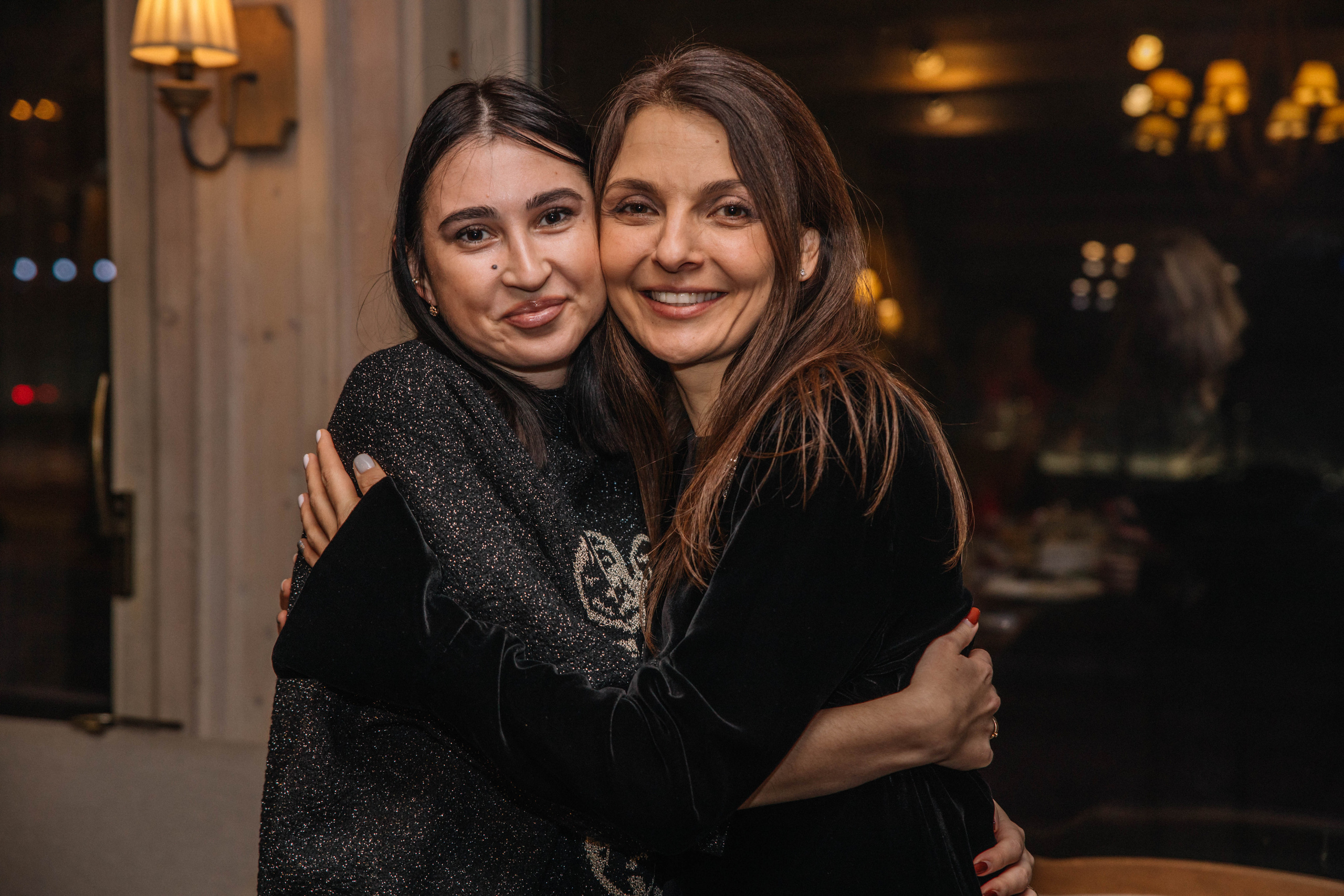 Новогодний корпоратив 2022. Ресторан Понтон. Фотограф в Красногорске Инна Романова, индивидуальные съемки, лавстори