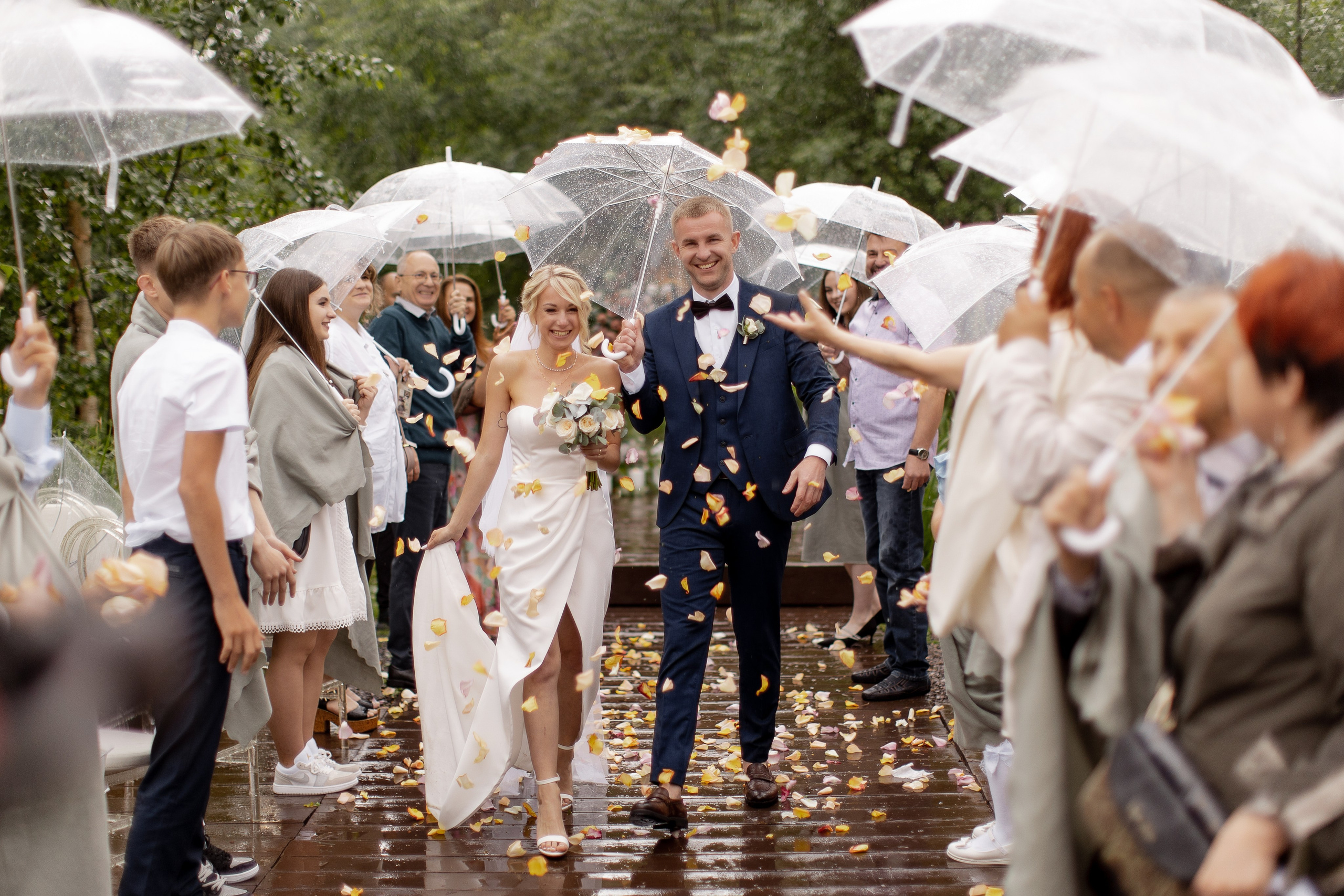 Один зонт, два сердца. Свадебный фотограф — Ефимов Сергей
