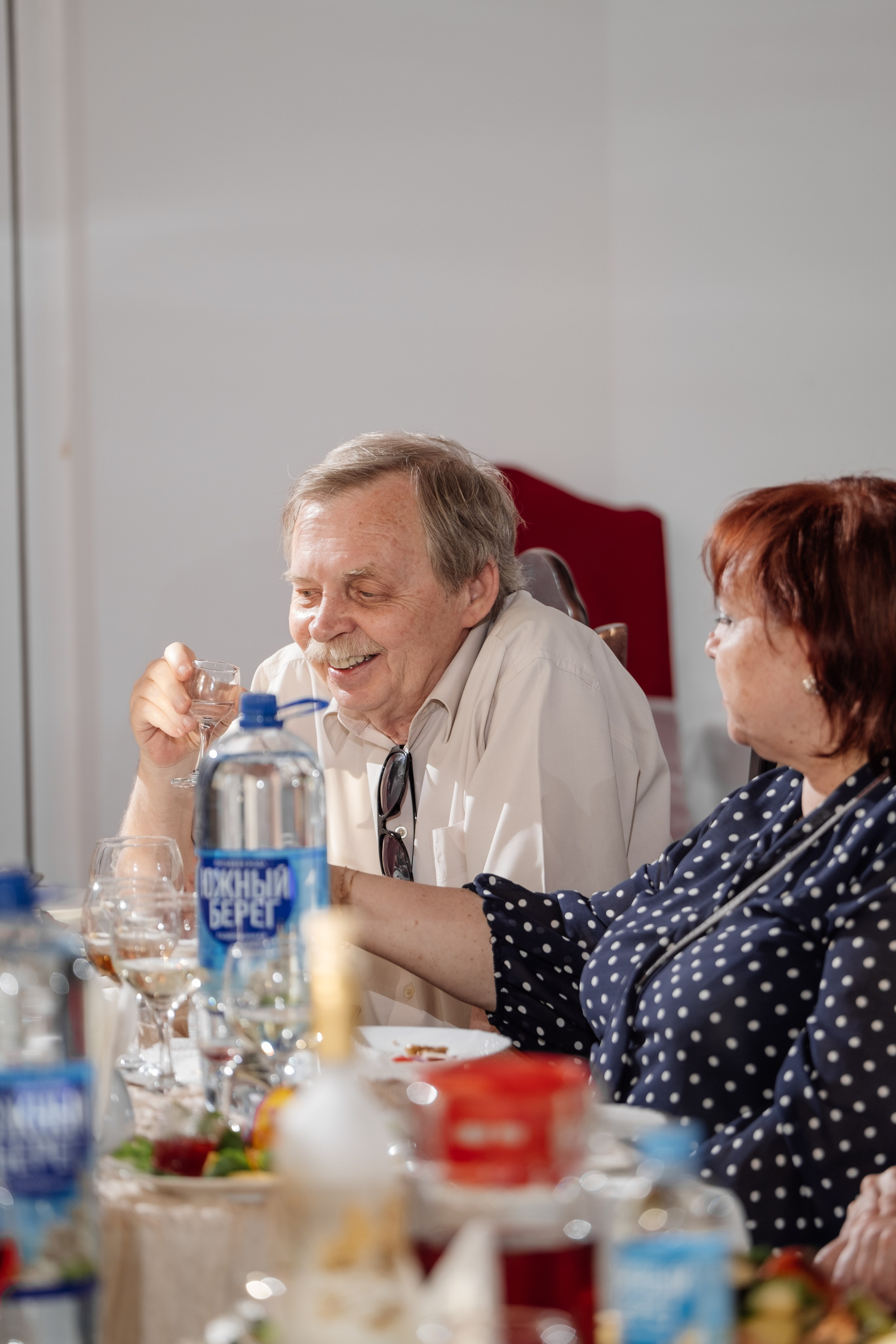 Свадебный ретопртаж. Профессиональная фотосъемка в Крыму. Натуральные эмоции и живые кадры. Забронируйте дату прямо сейчас!