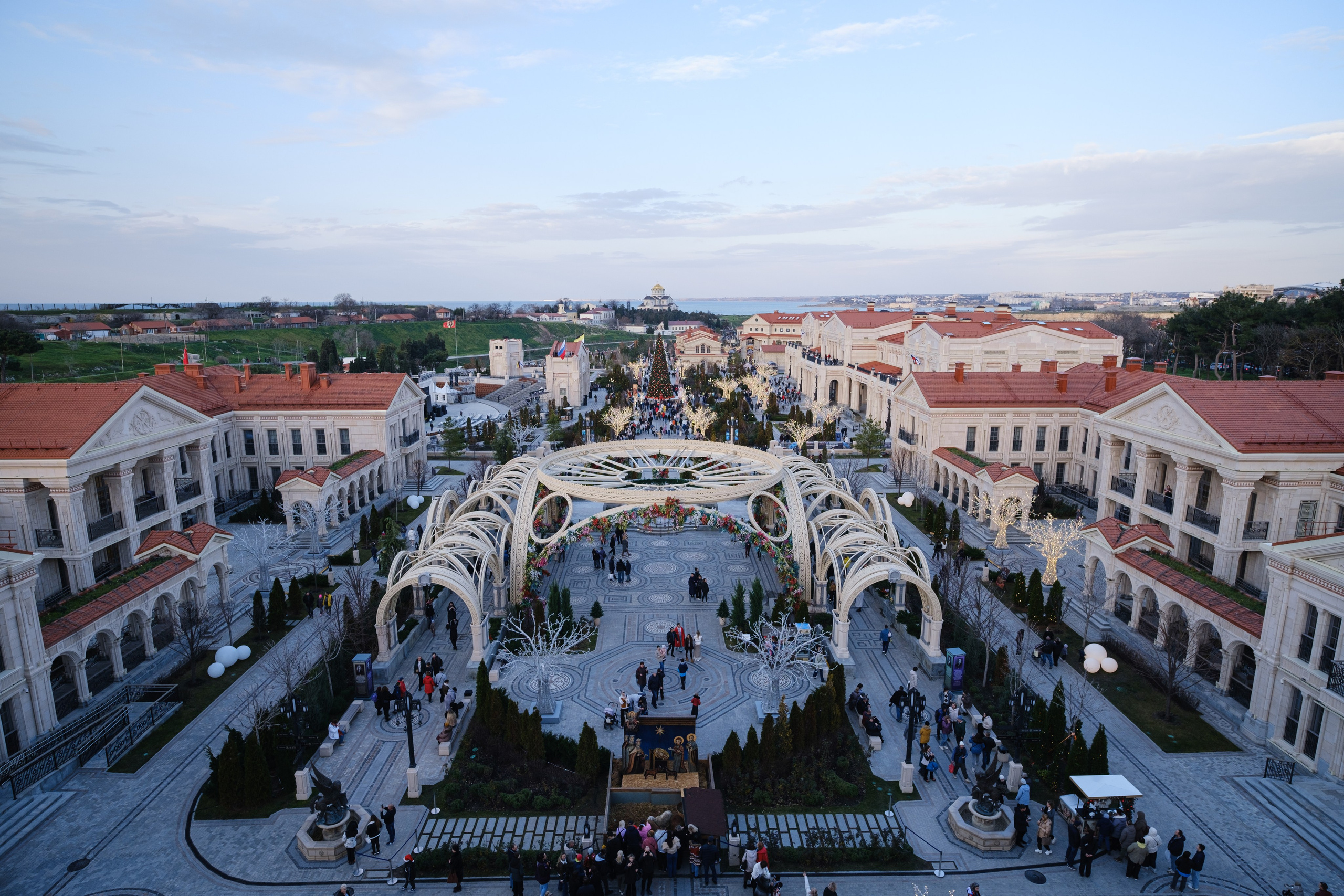 Новогодний репортаж из парка «Новый Херсонес» | Фотограф Илья Желдак. Профессиональная фотосъемка в Крыму. Натуральные эмоции и живые кадры. Забронируйте дату прямо сейчас!