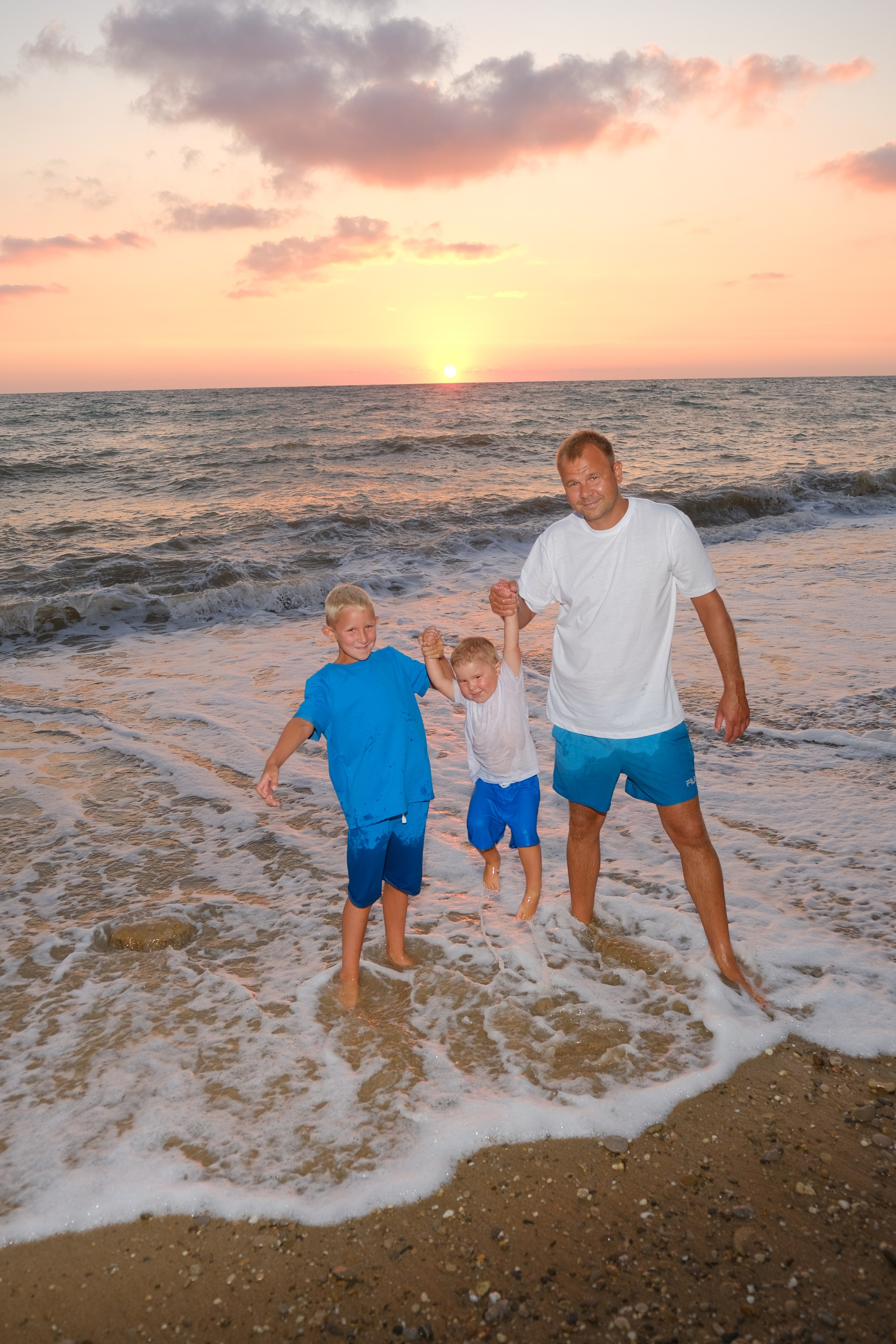 На Море. Профессиональная фотосъемка в Крыму. Натуральные эмоции и живые кадры. Забронируйте дату прямо сейчас!