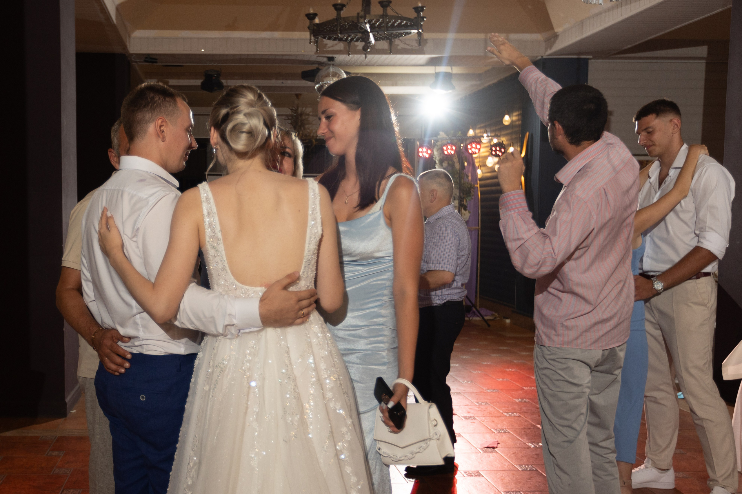 Свадебный репортаж в Крыму | Живые фото | Илья Желдак. Профессиональная фотосъемка в Крыму. Натуральные эмоции и живые кадры. Забронируйте дату прямо сейчас!