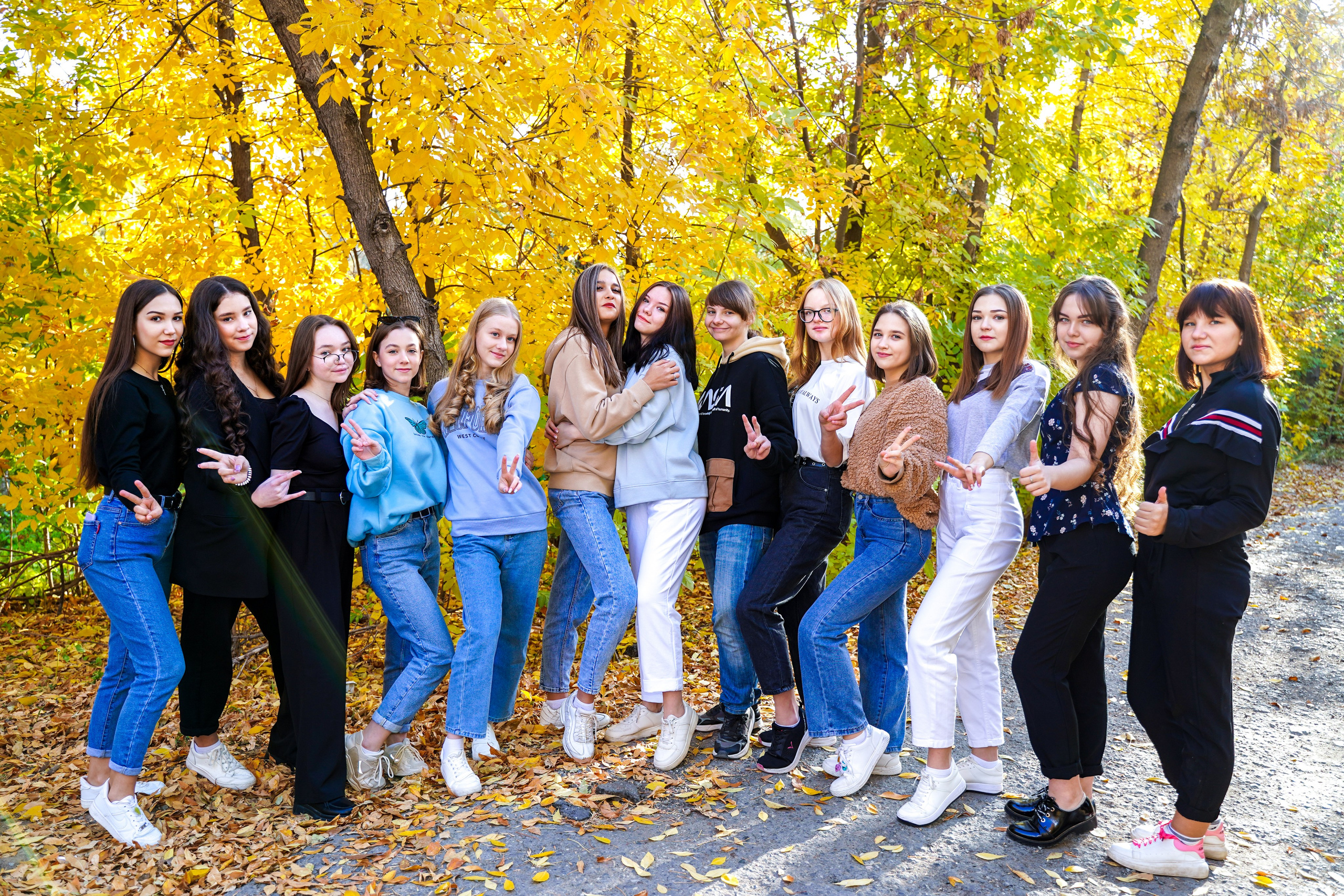 9 — 11 классы. Фотографы в г. Астрахань Сергей и Елена Бовтуновы