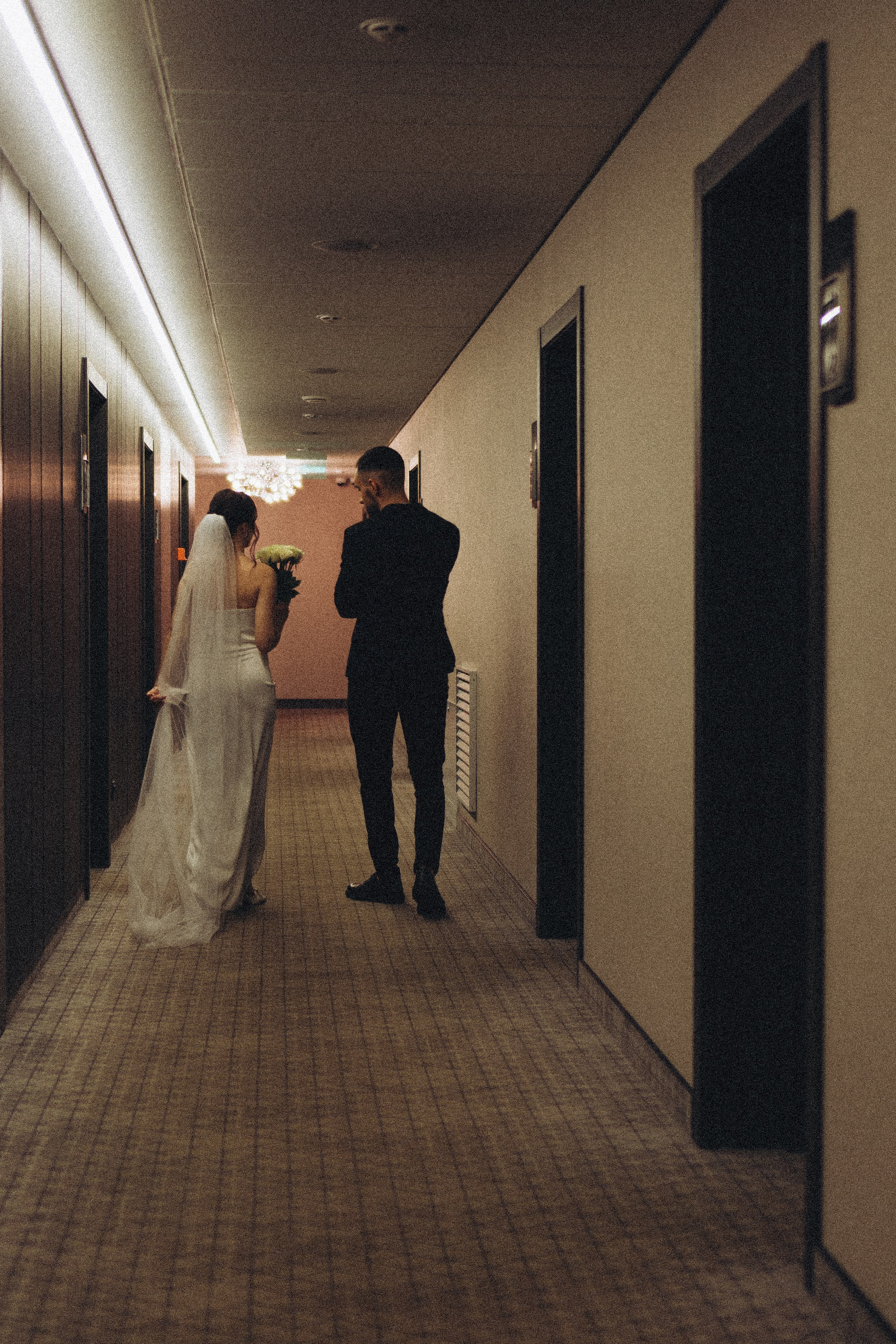 СВАДЕБНАЯ СЬЕМКА СБОРОВ ЖЕНИХА И НЕВЕСТЫ В ОТЕЛЕ И ТАКЖЕ ФОТОСЕССИИЯ В ОТЕЛЕЕ МЕГАПОЛИС БРЯНСК. Профессиональный фотограф, Санкт-Петербург — Виктория Богомолова