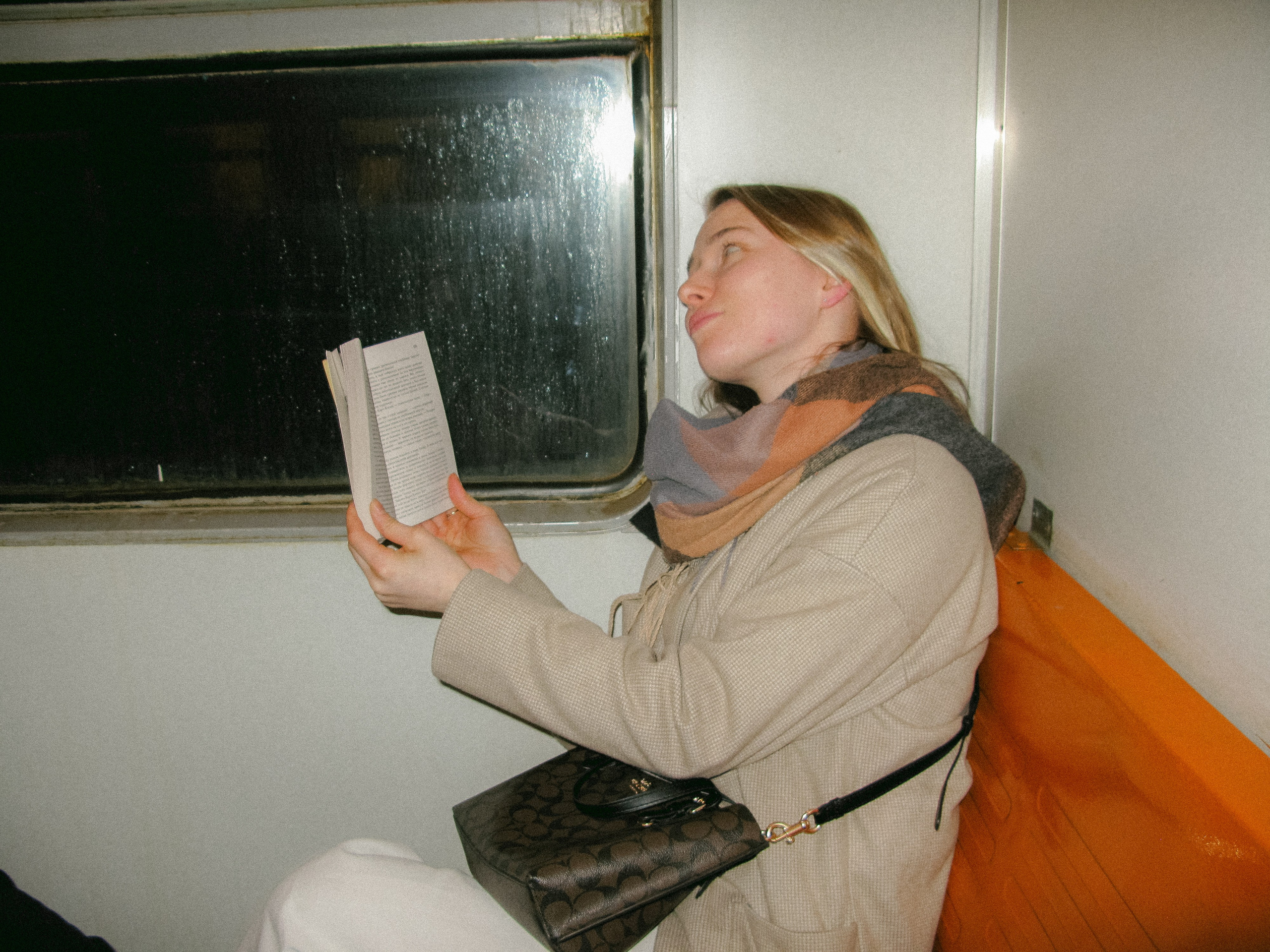 Mar. Фотограф Миланазавр