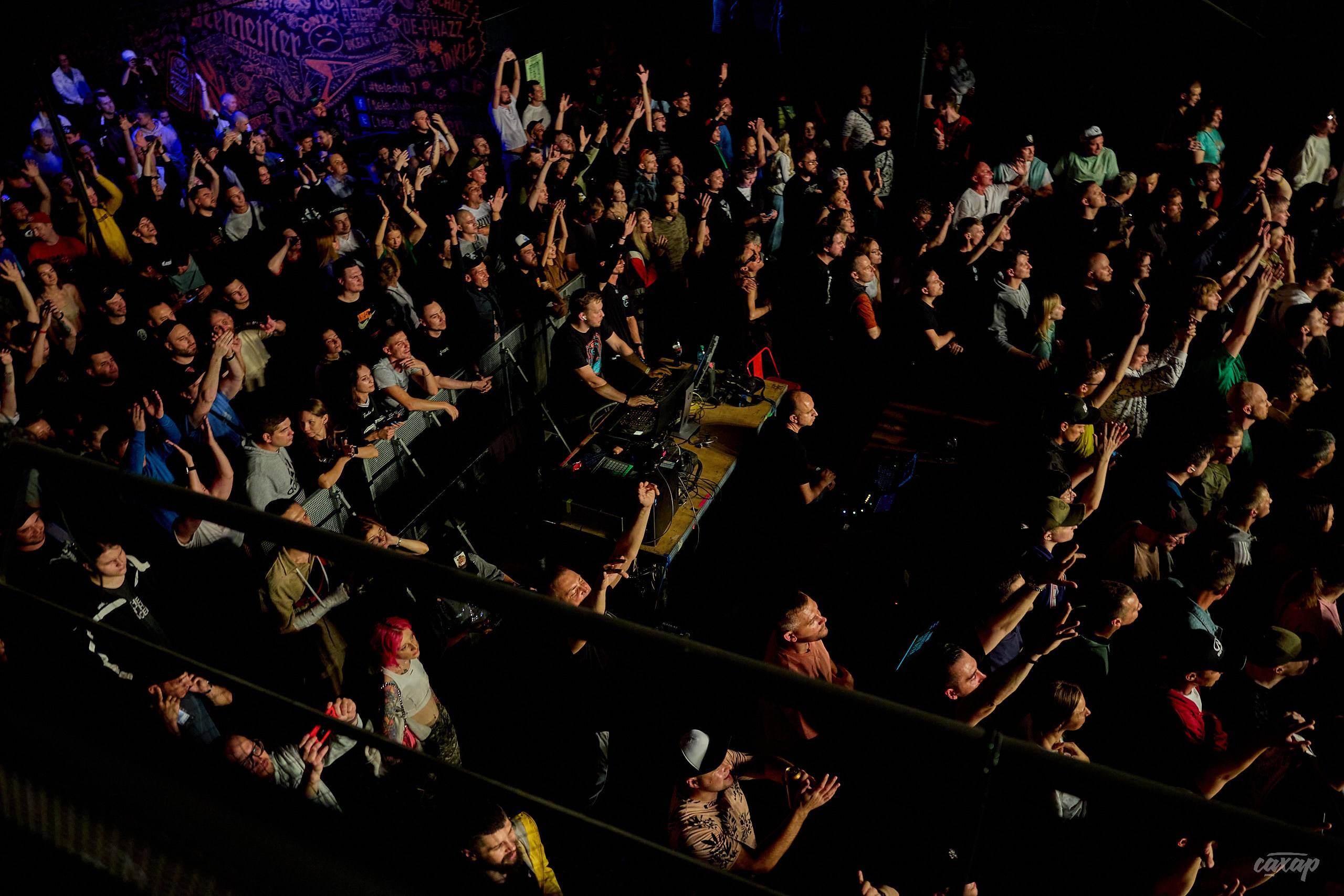 ONYX. Профессиональный фотограф в Екатеринбурге Юра Сахар