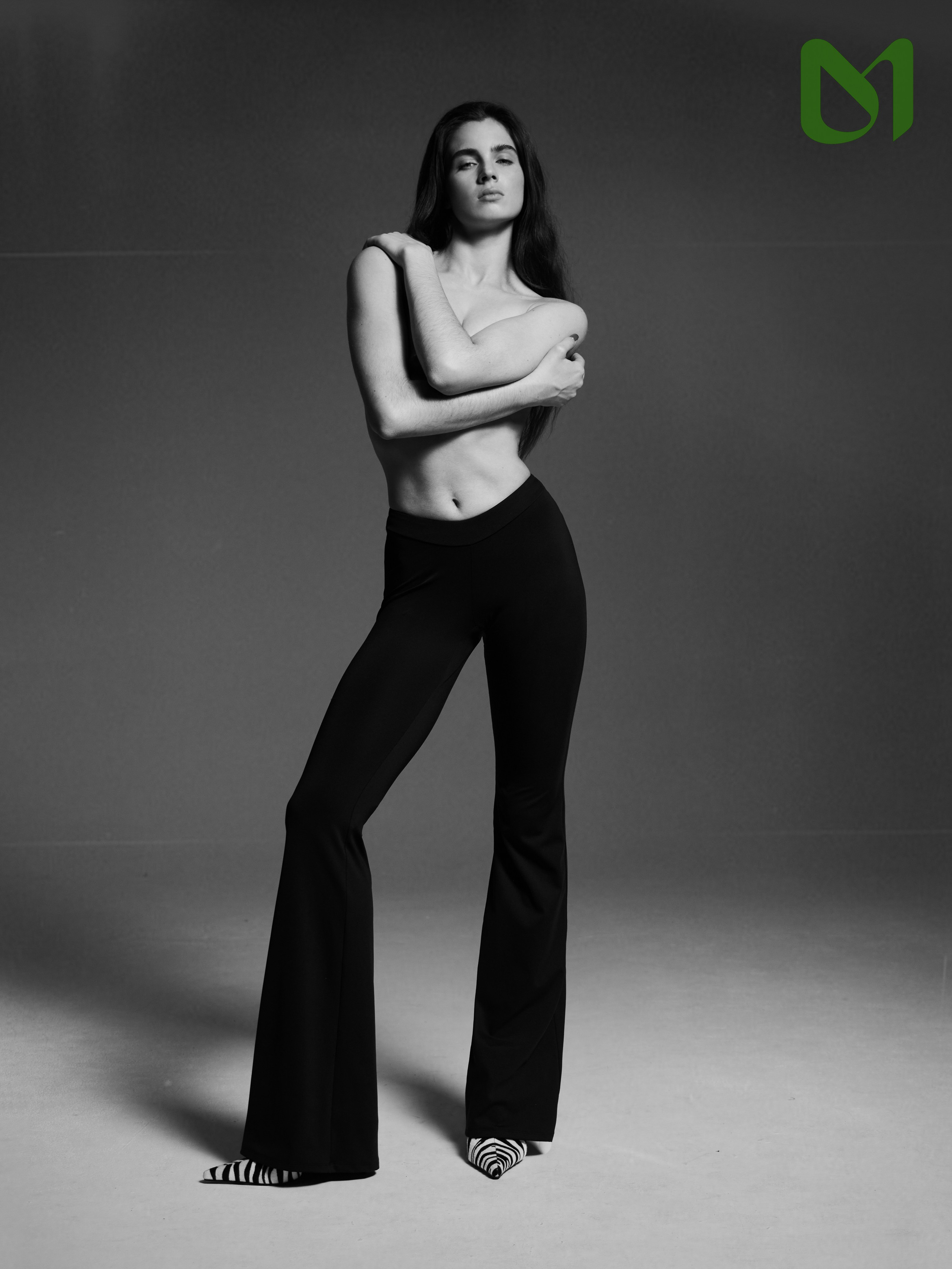 Каталожная съемка одежды для брендов под ключ в Москве