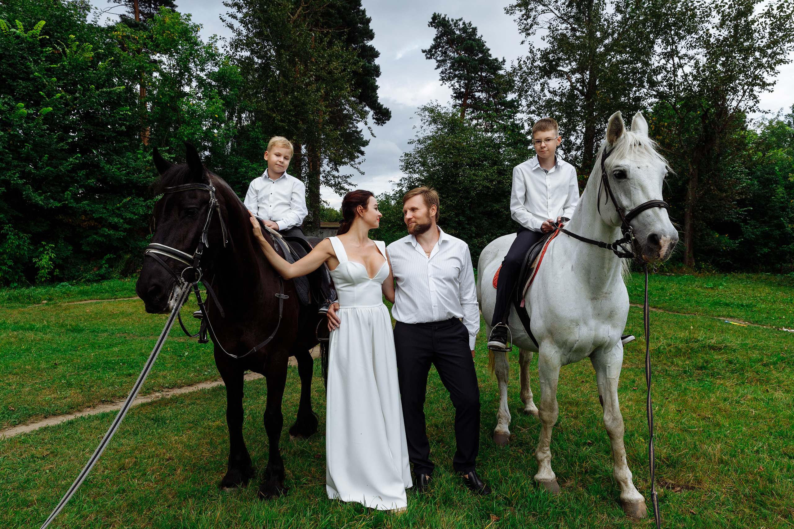 Анонс семейной съемки с лошадьми