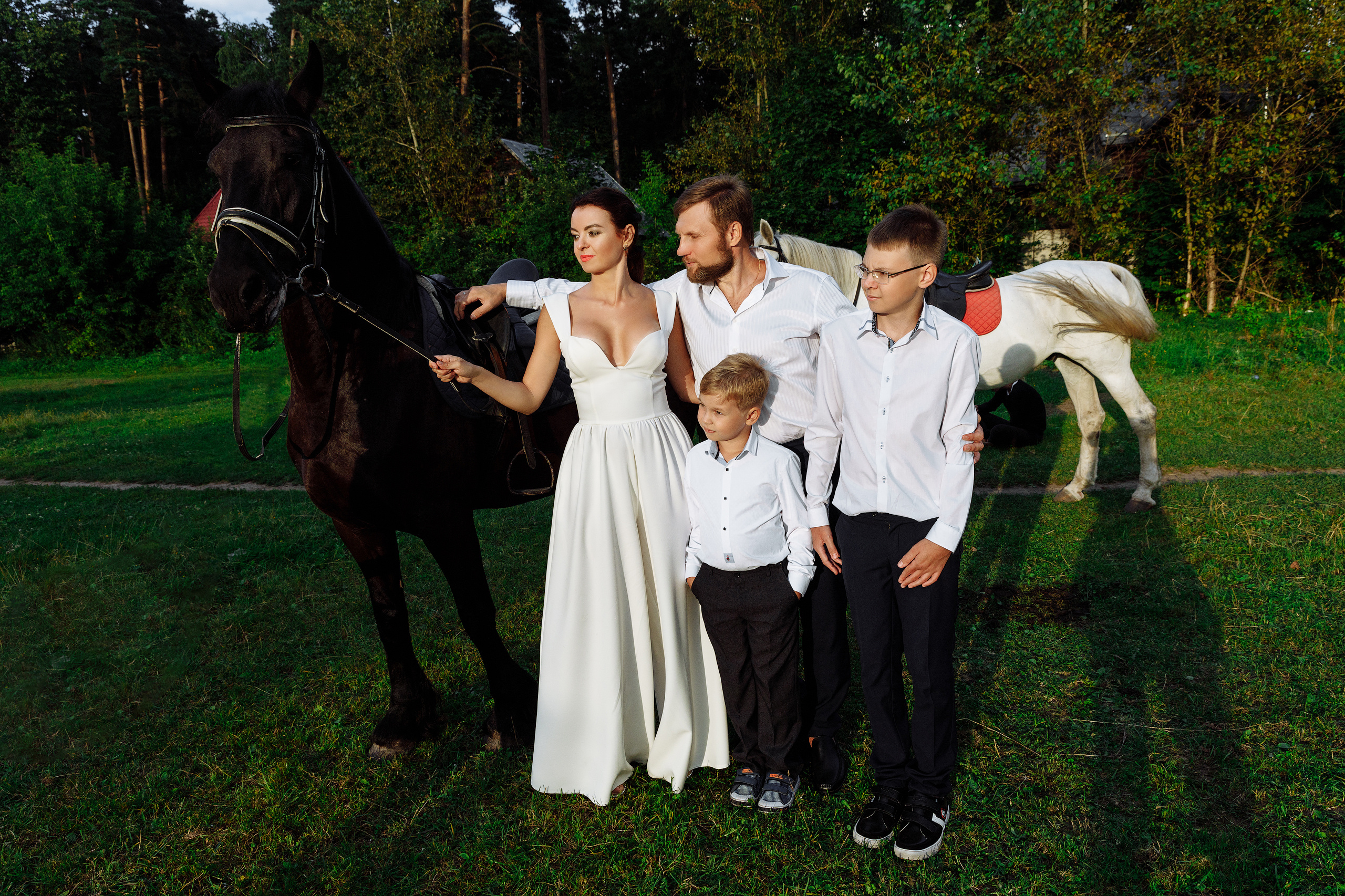 Анонс семейной съемки с лошадьми