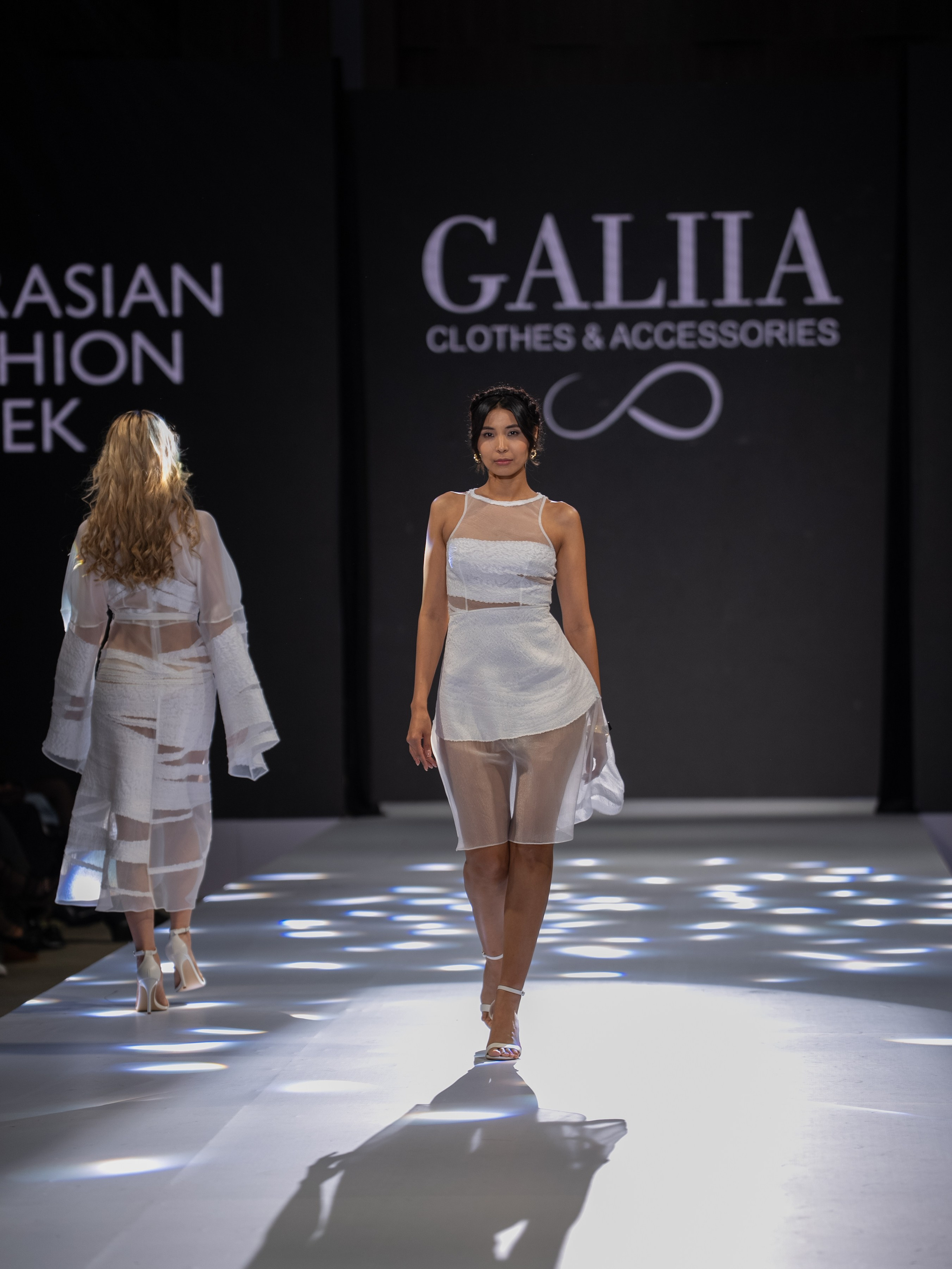 EURASIAN FASHION WEEK Galia. Сайт Алматинского НЮ АРТ, будуар и фэшн фотографа Дениса Карпенко