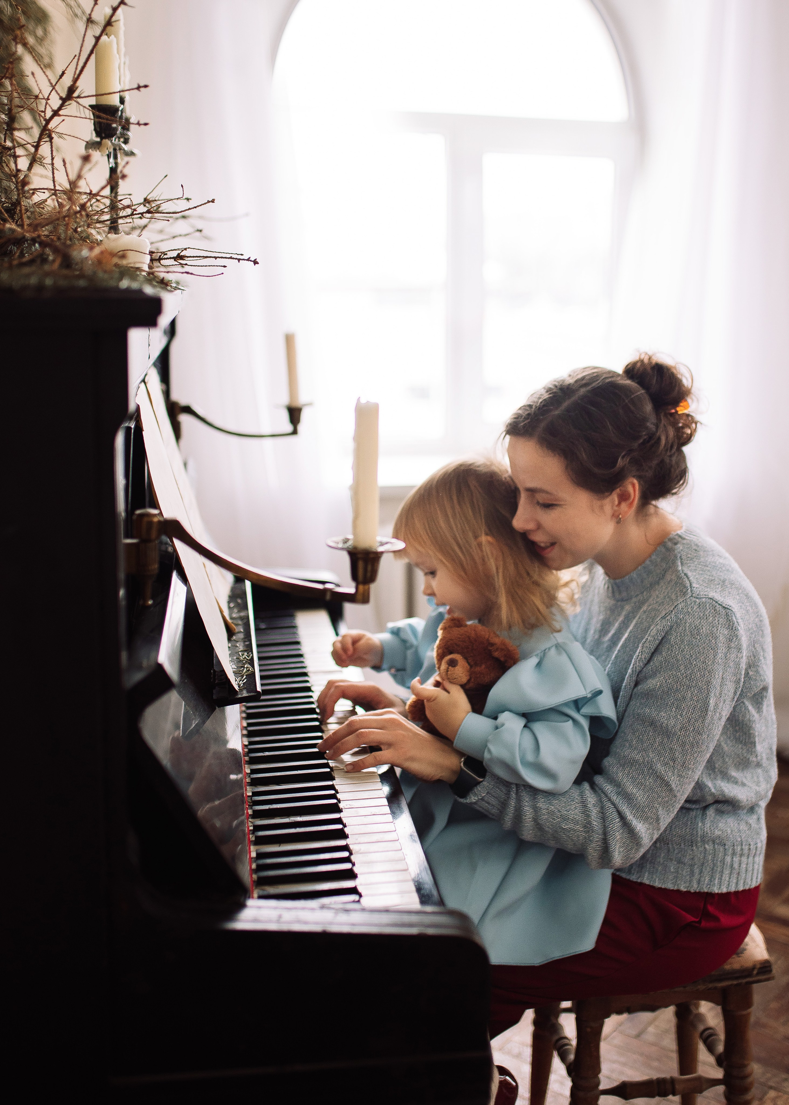 Семейная фотосессия в студии/дома