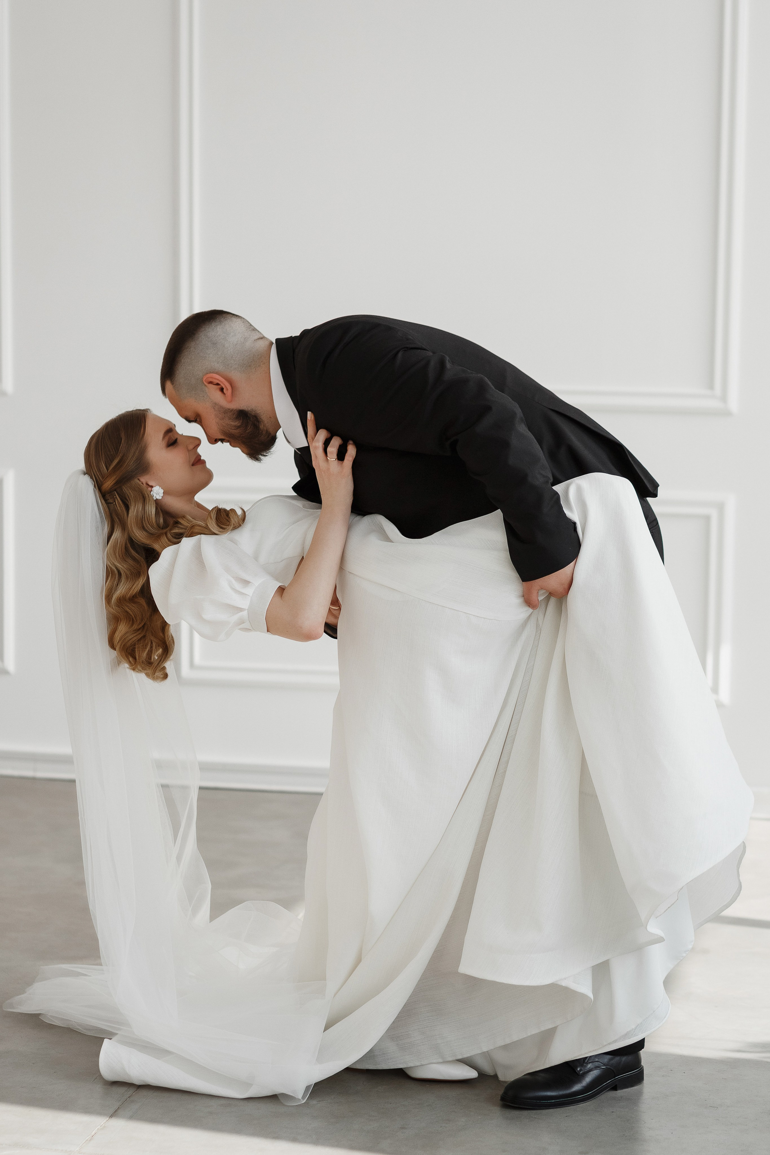 Свадебная фотосессия Саши и Насти в ресторане Чехов Сад, Таганрог. Свадебный и семейный фотограф в Таганроге Бакарюк Антон