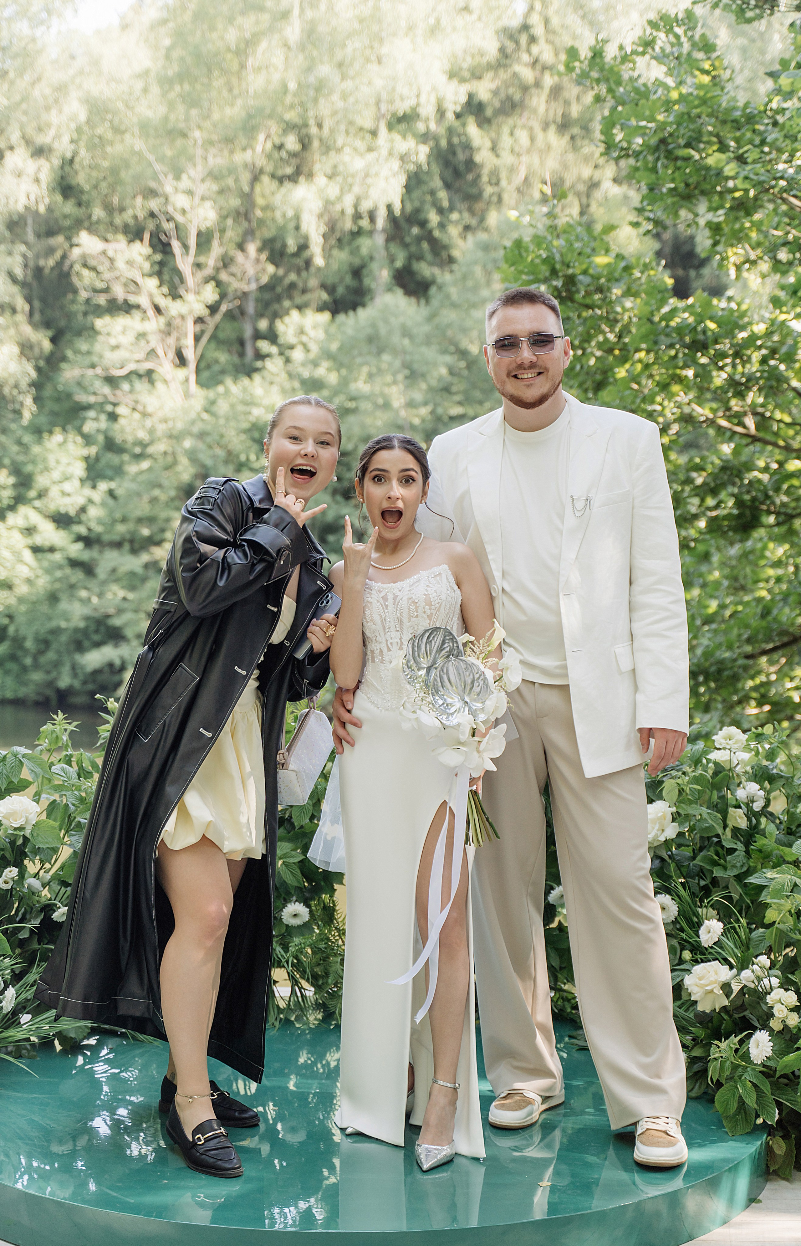 Иван и Изабелла «Веранда Отрадное». Свадебный фотограф