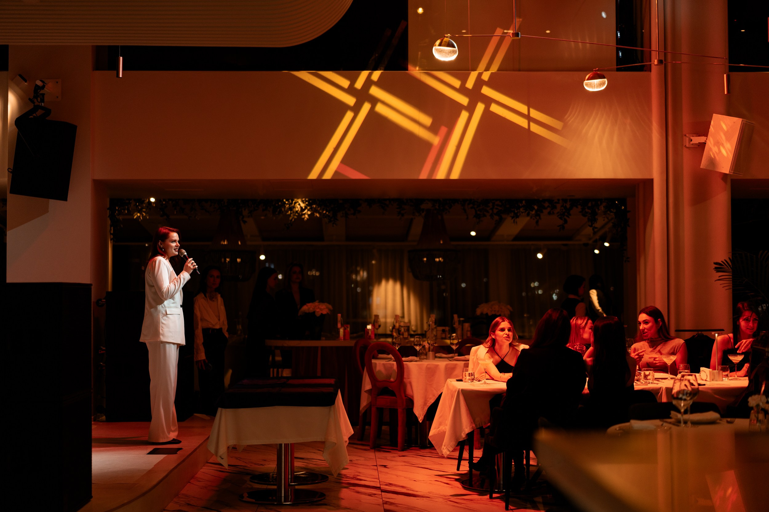 Коктейльно-парфюмерный вечер. BENUAR Restaurant