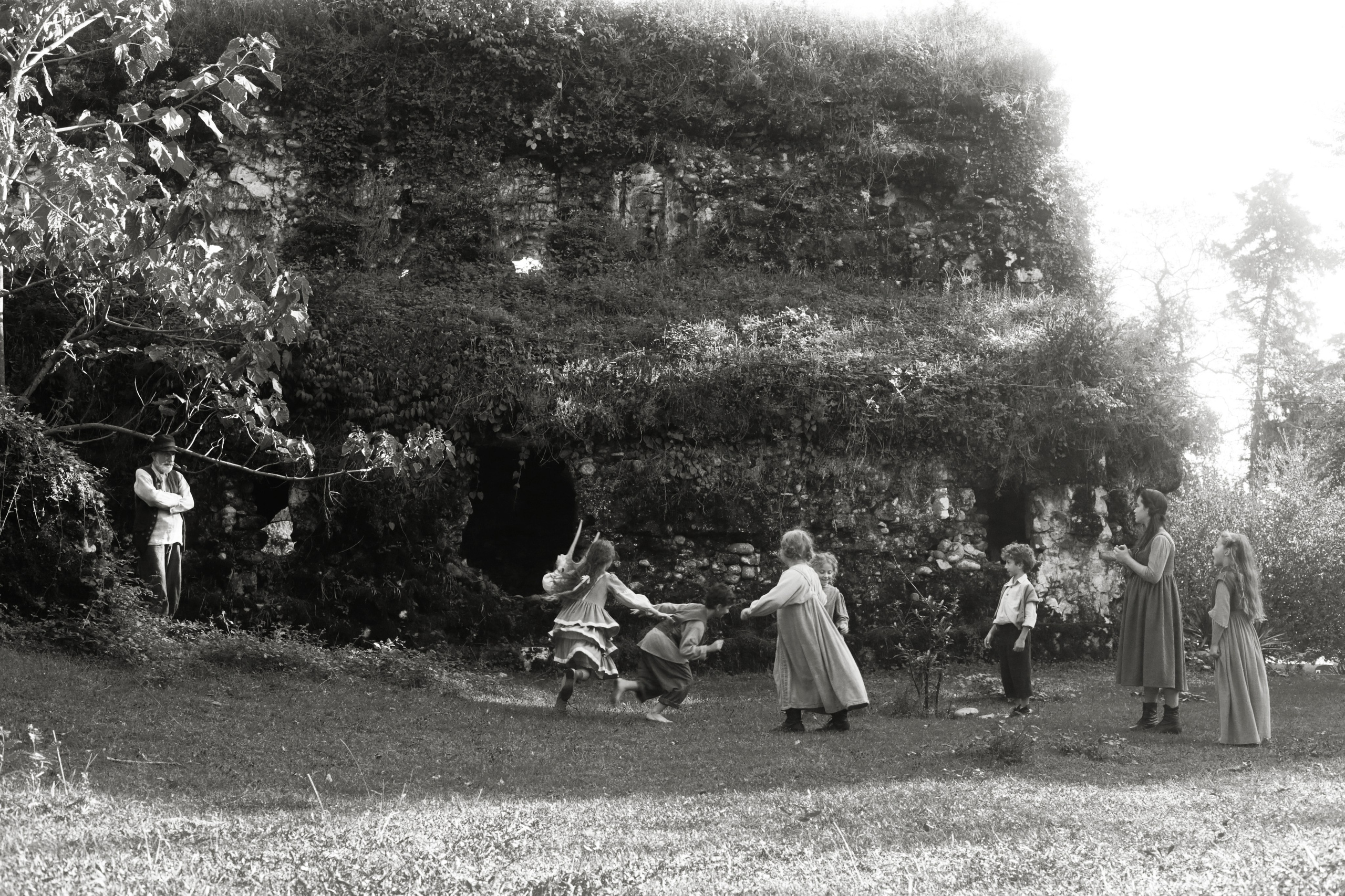 Кинематографическая съемка. Старик и дети. Ekaterina Beridze