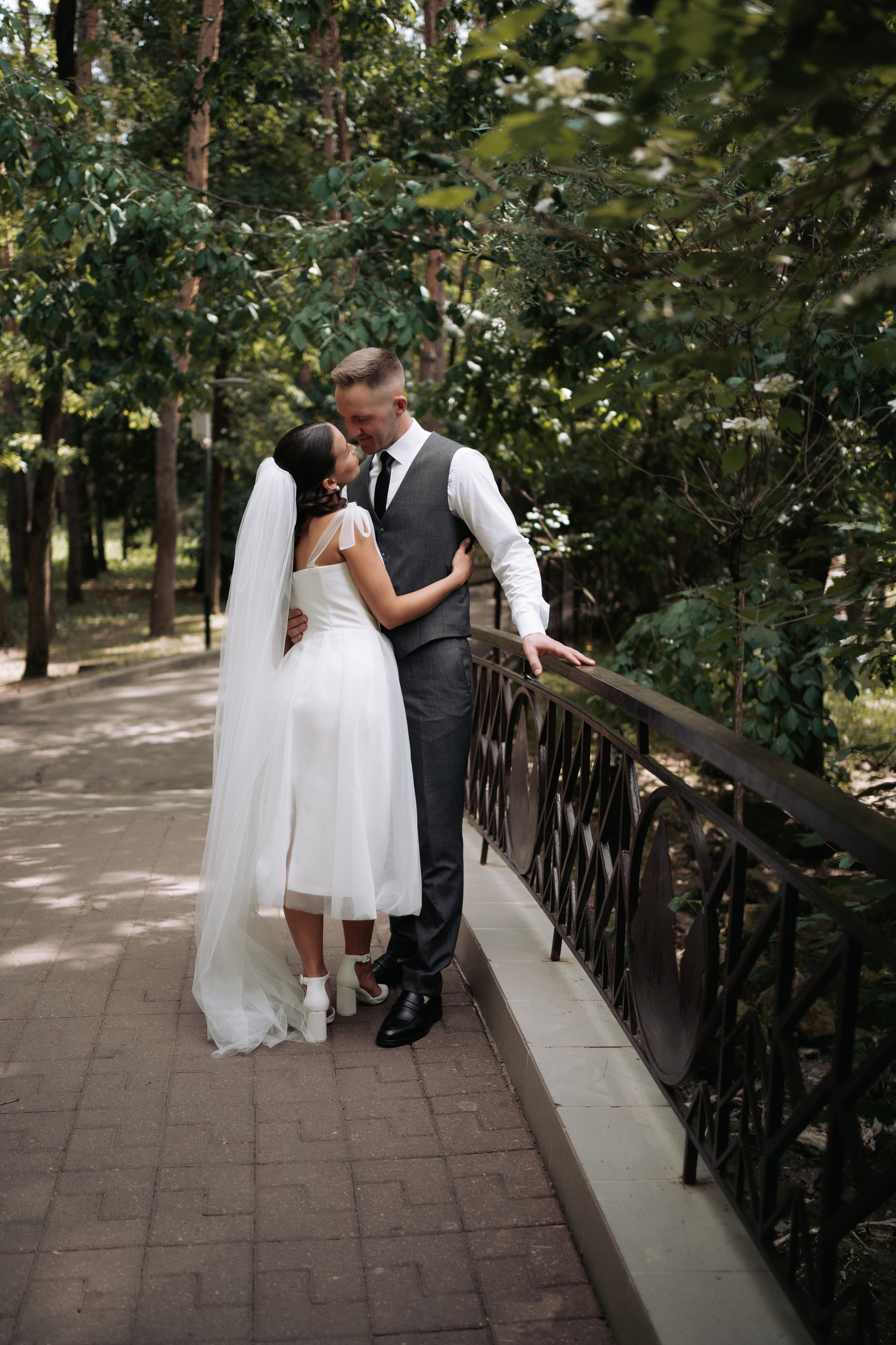 Парк Елочки свадебная фотосессия. Семейный фотограф в Москве и в Домодедово Екатерина Патракова