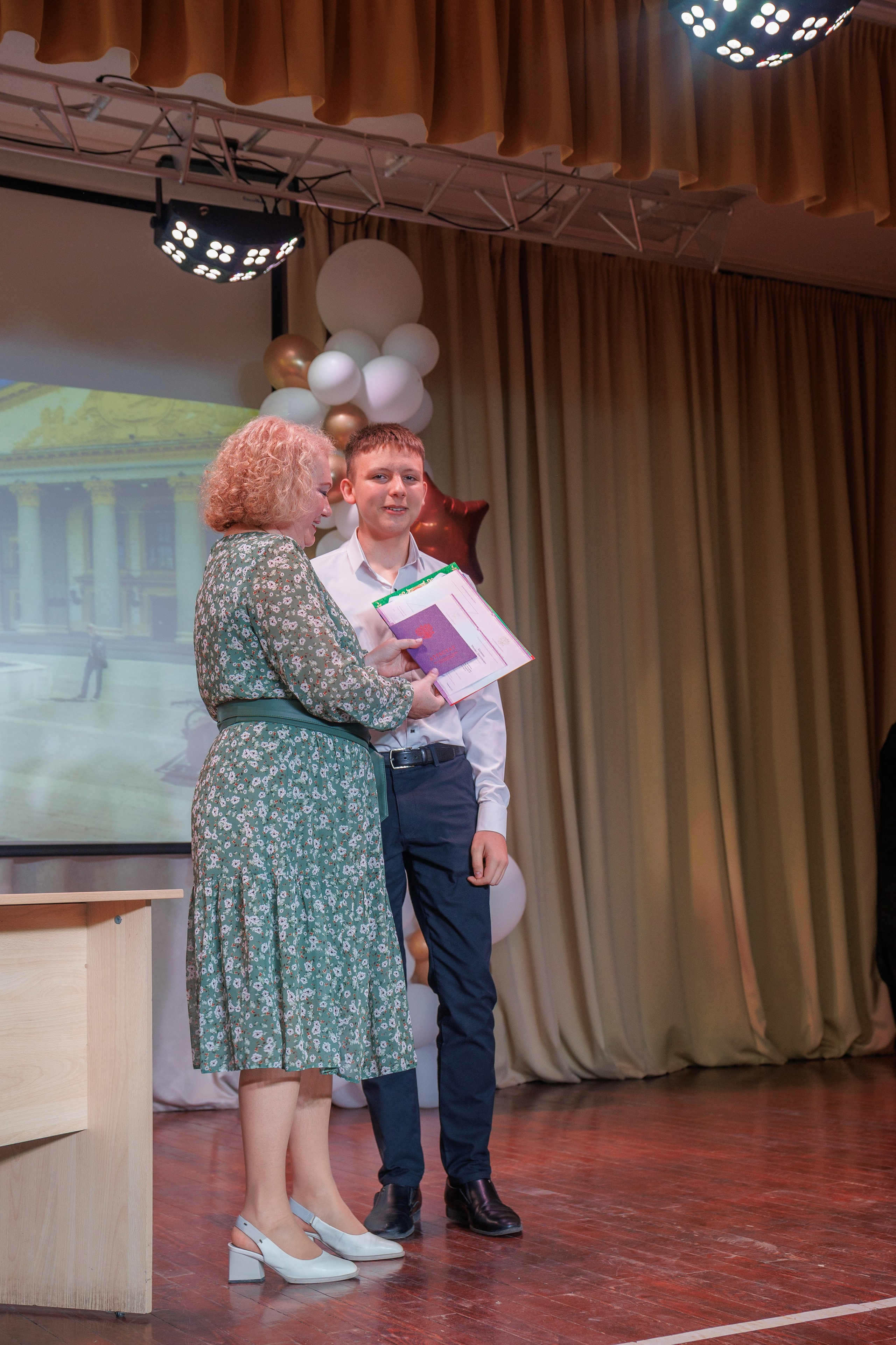 Вручение аттестатов. Свадебный и семейный фотограф в Новосибирске Ирина Дорошкова