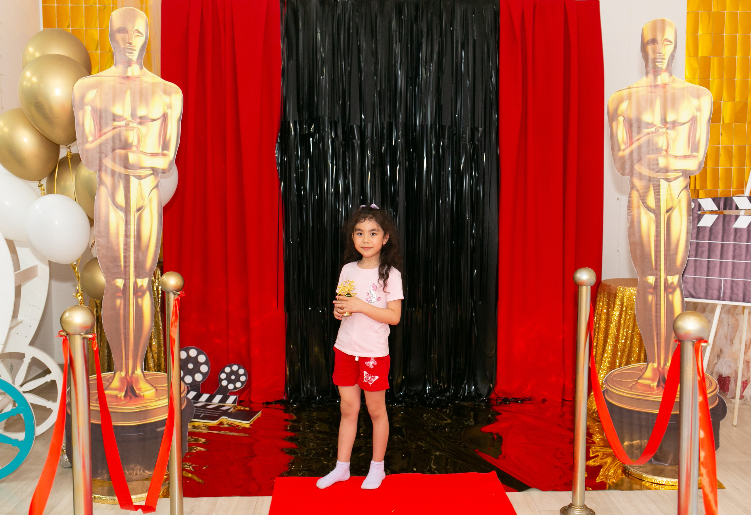 Выпускные и Утренники. Фотограф новорожденных и семейный фотограф НСО г. Бердск Марина Львова