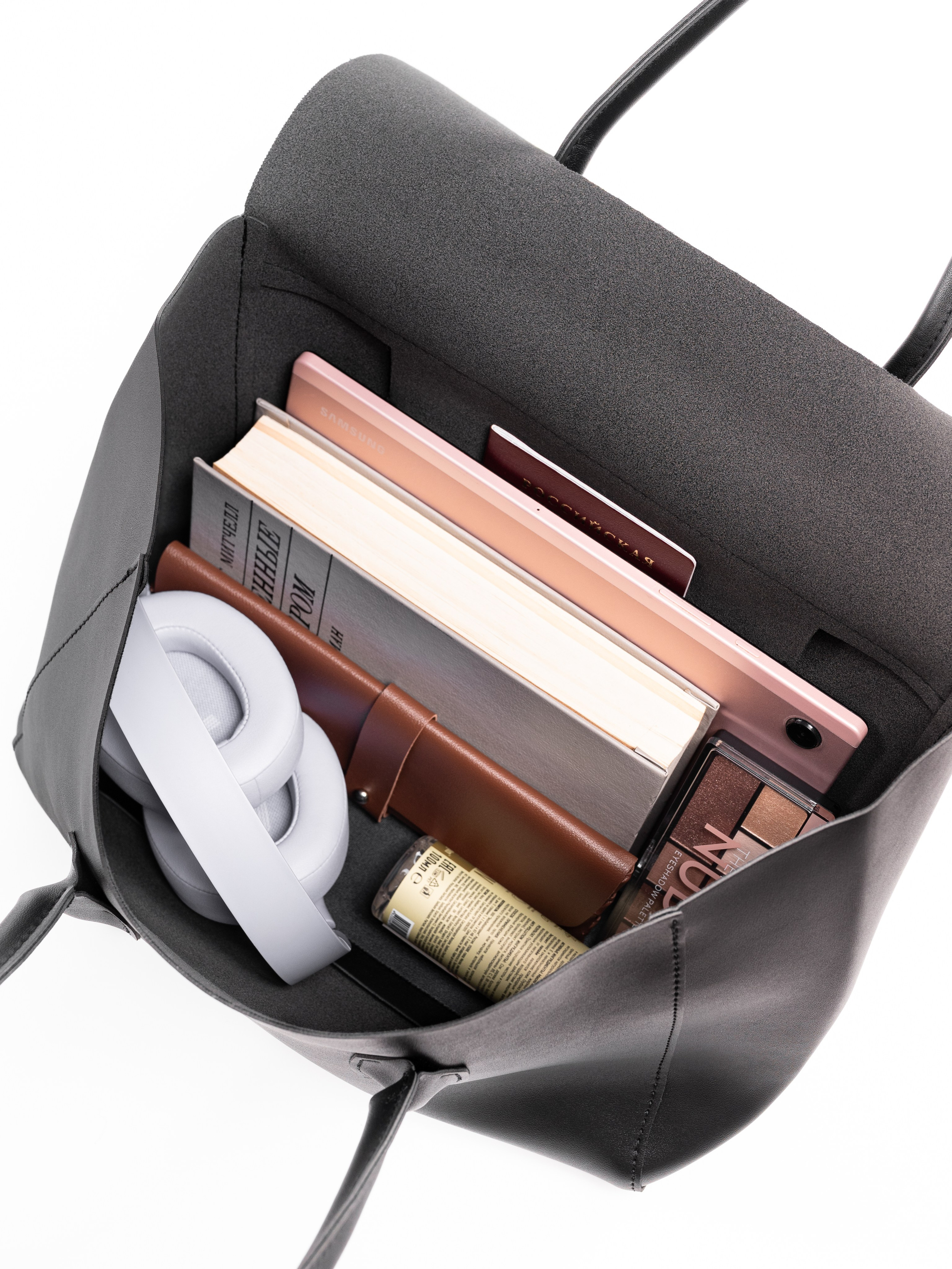 Q Сумки-тоут женские предметка серия 2. Предметный фотограф, фото для маркетплейсов Пятигорск, КМВ