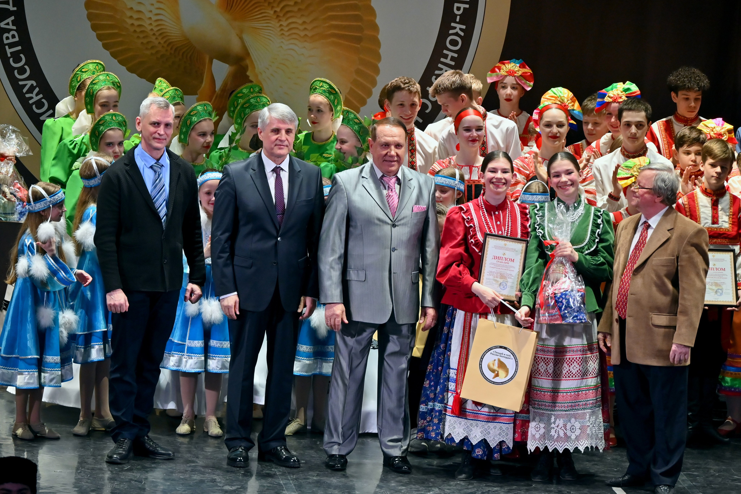 Гала-концерт. Танцуй и пой, Россия Молодая! 22.04.2024. Профессиональный фотограф в Москве Алёна Котова
