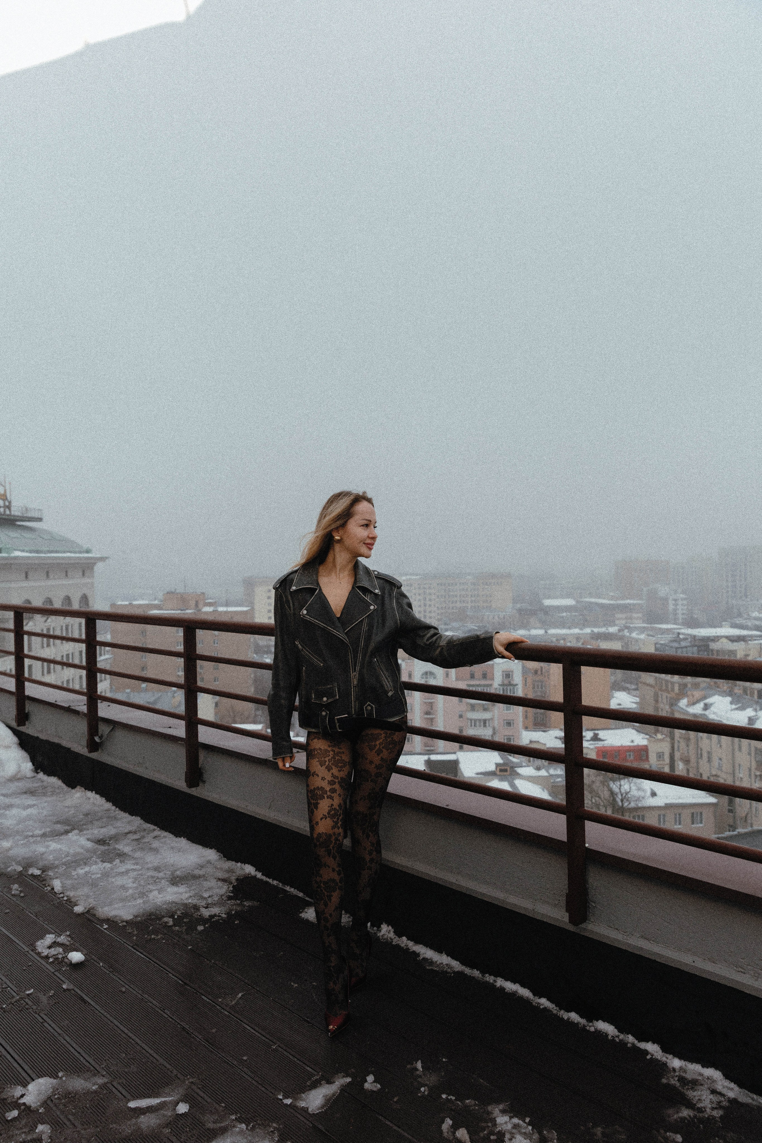 Фотосессия на крыше в фотостудии R414. Фотограф Александра Сыщенко