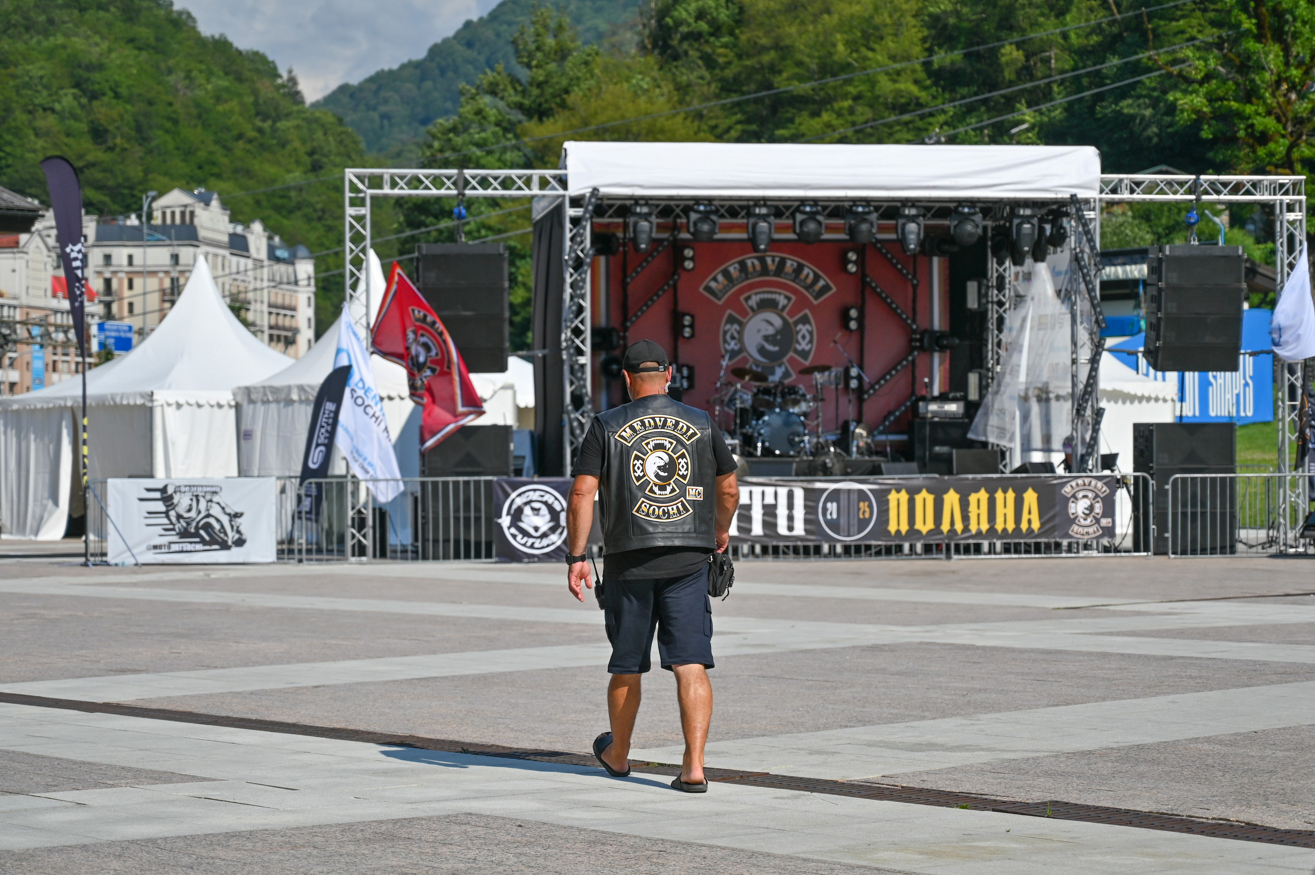 11- ый Ежегодный Байк Фестиваль " Медвежья МОТО ПОЛЯНА». Фотографирую счастливых людей в Сочи