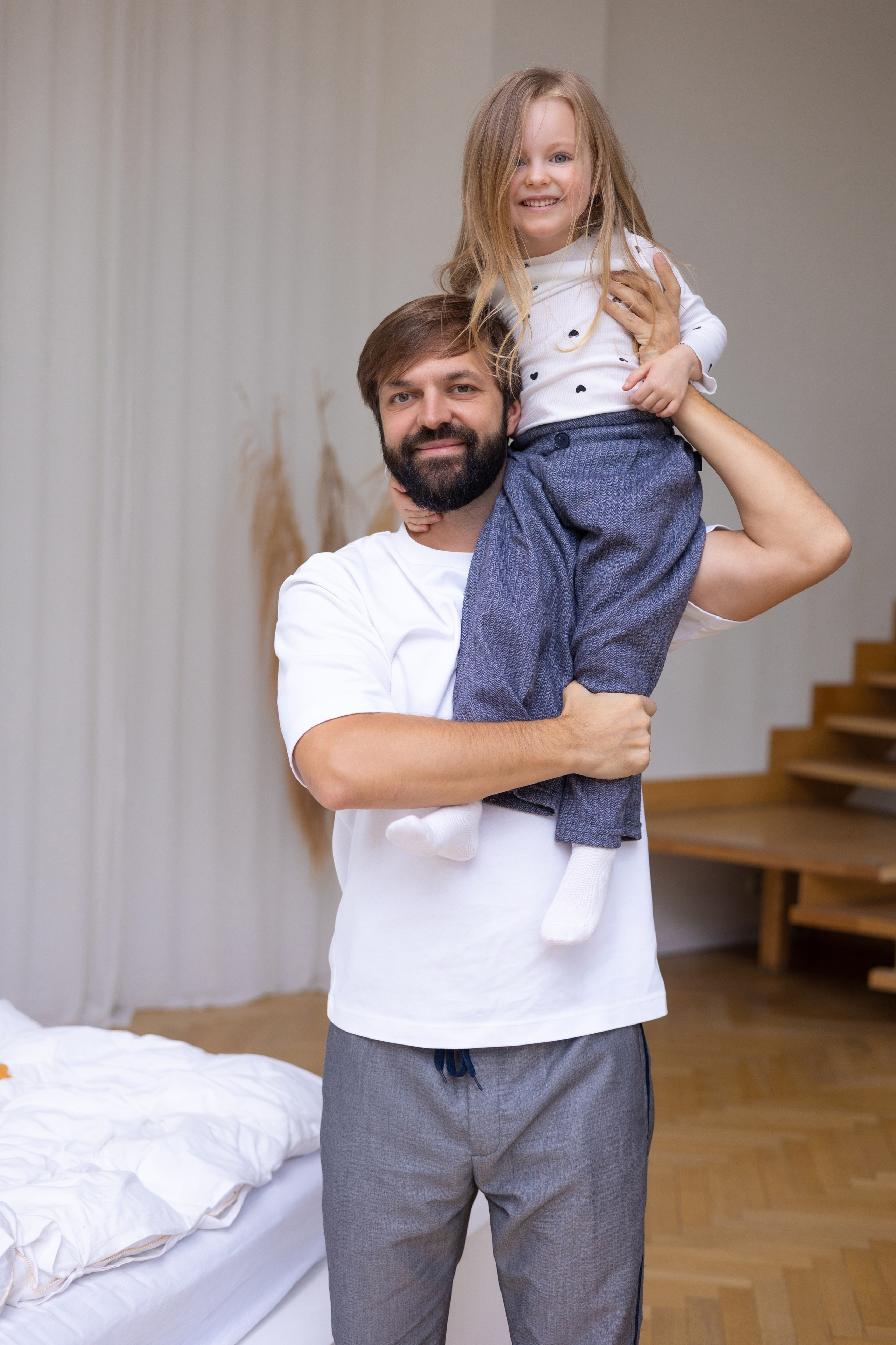 Антон с дочками. СЕМЕЙНАЯ ФОТОСЕССИЯ МОСКВА