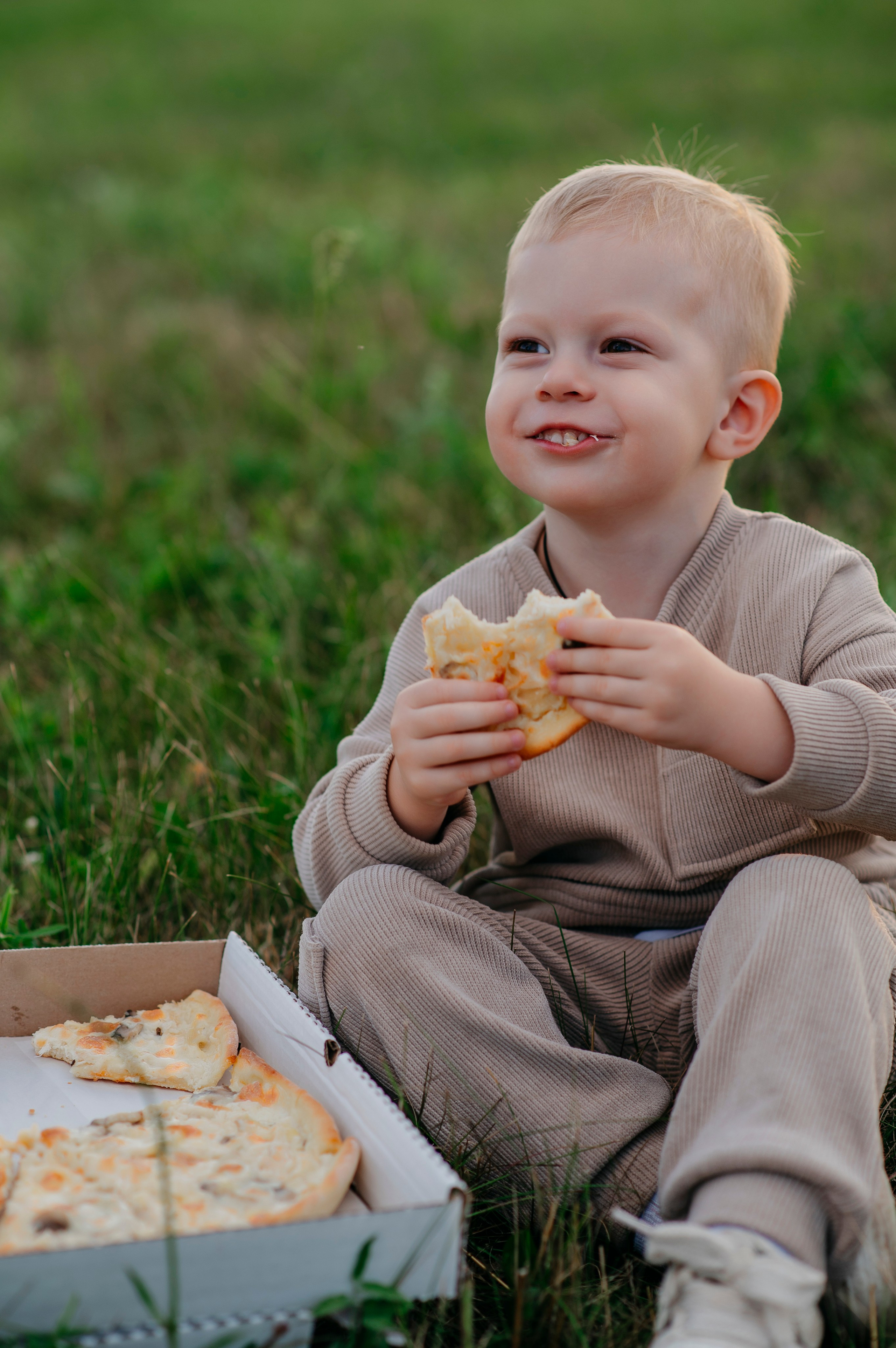 Семейная прогулка на закте. Фотограф Дарья Семина
