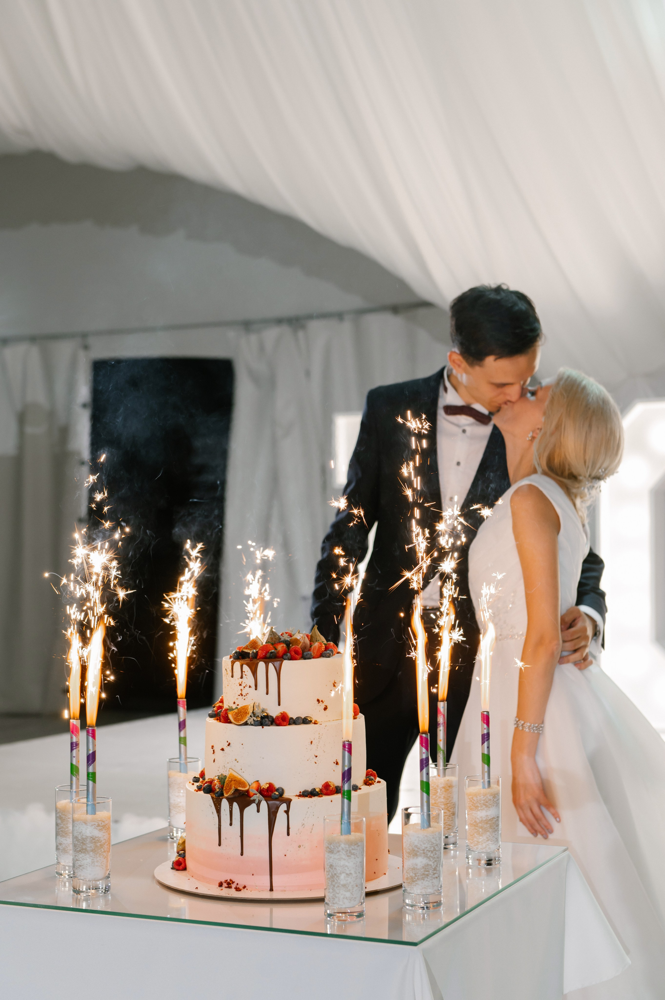 Свадебная фотосессия в яхт-клубе. Семейный и свадебный фотограф в Москве Татьяна Николаева