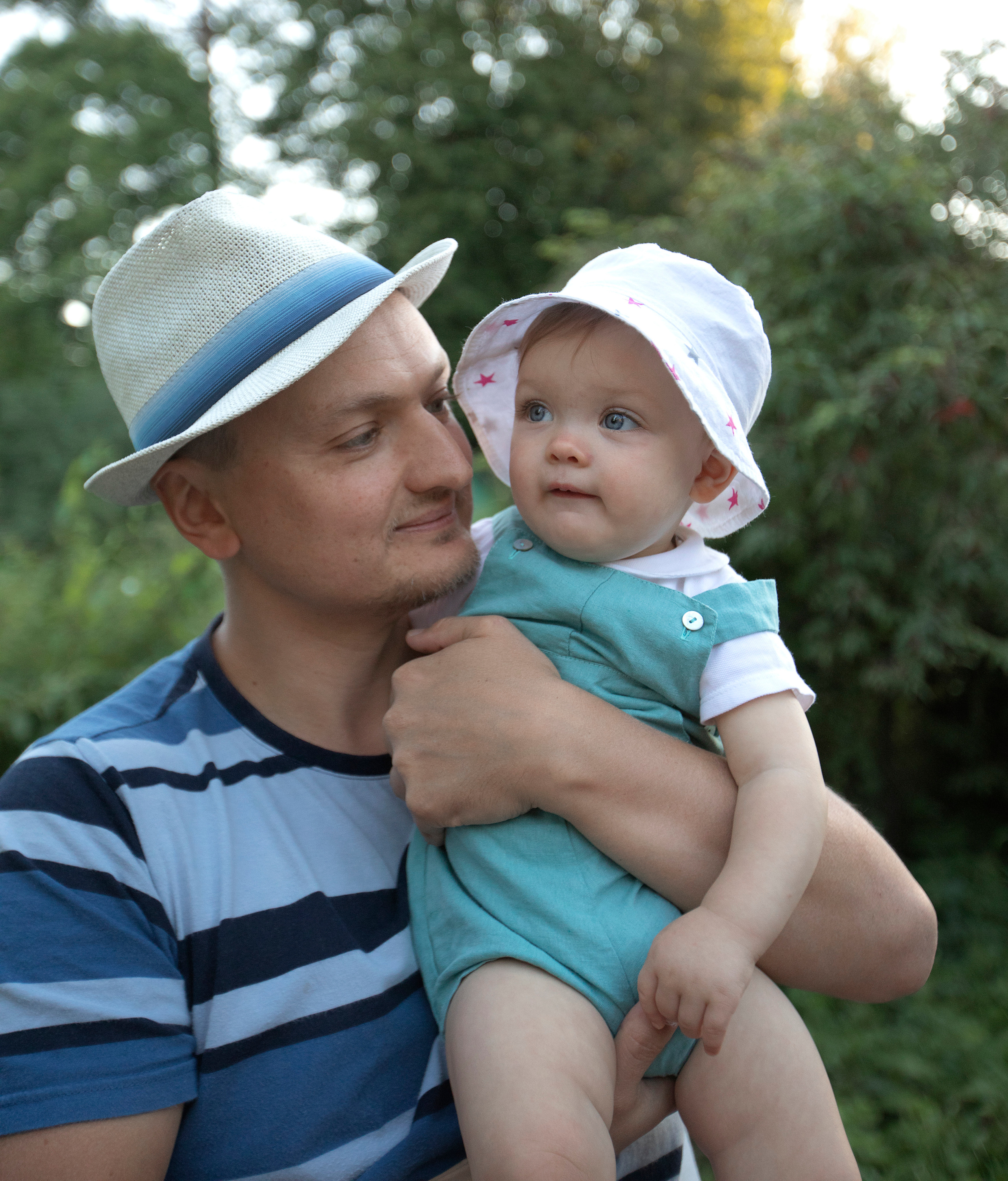 ДЕТСКИЙ И СЕМЕЙНЫЙ ФОТОГРАФ в Сосново, Ленинградской области и Спб