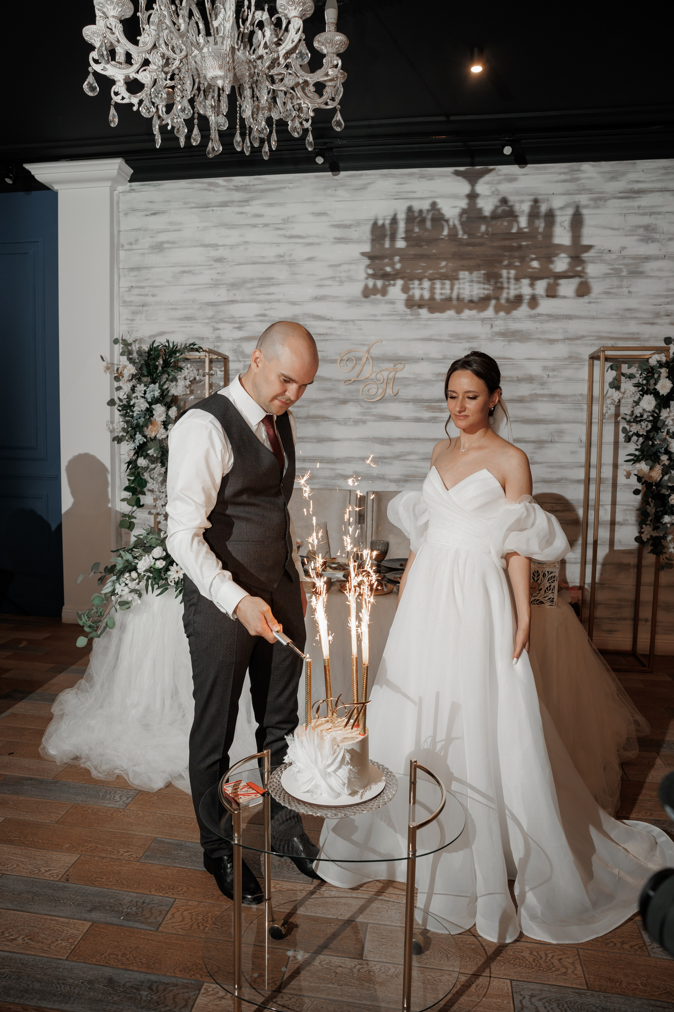 Полина и Дмитрий, загородный клуб «Барин», ЗАГС в г. Пушкино. Свадебный и репортажный фотограф (Москва, Королев и другие)