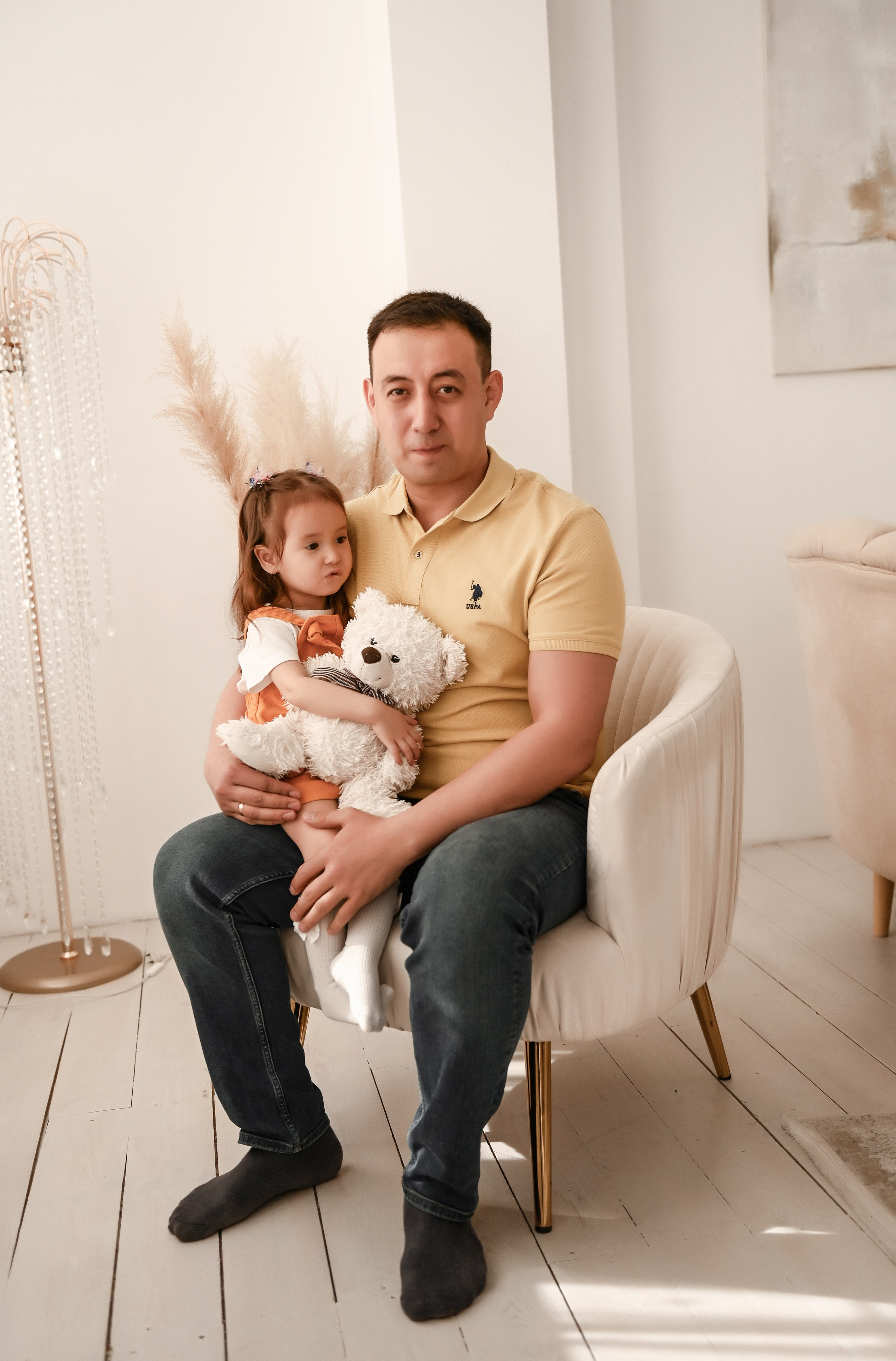 Семейная студийная  фотосессия 2. Свадебный, семейный, детский, контент фотограф в Омске Максим Ильин