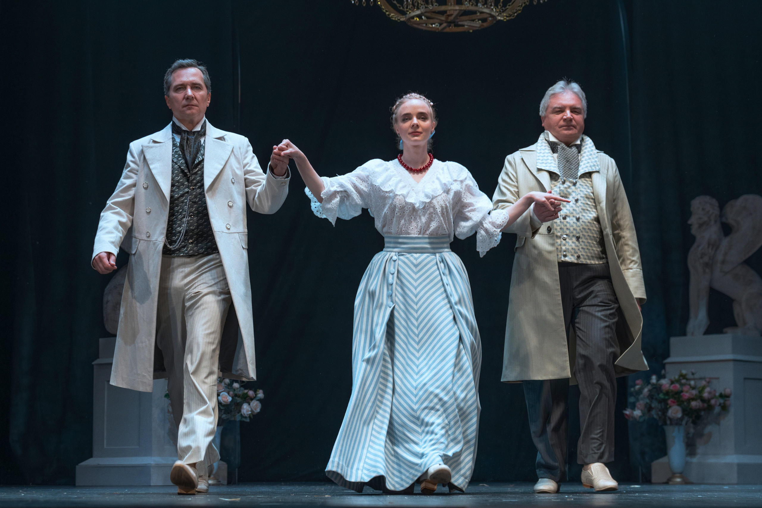 Театр Роста: Отцы и Дети. Сайт фотографа Сергея Абрамова