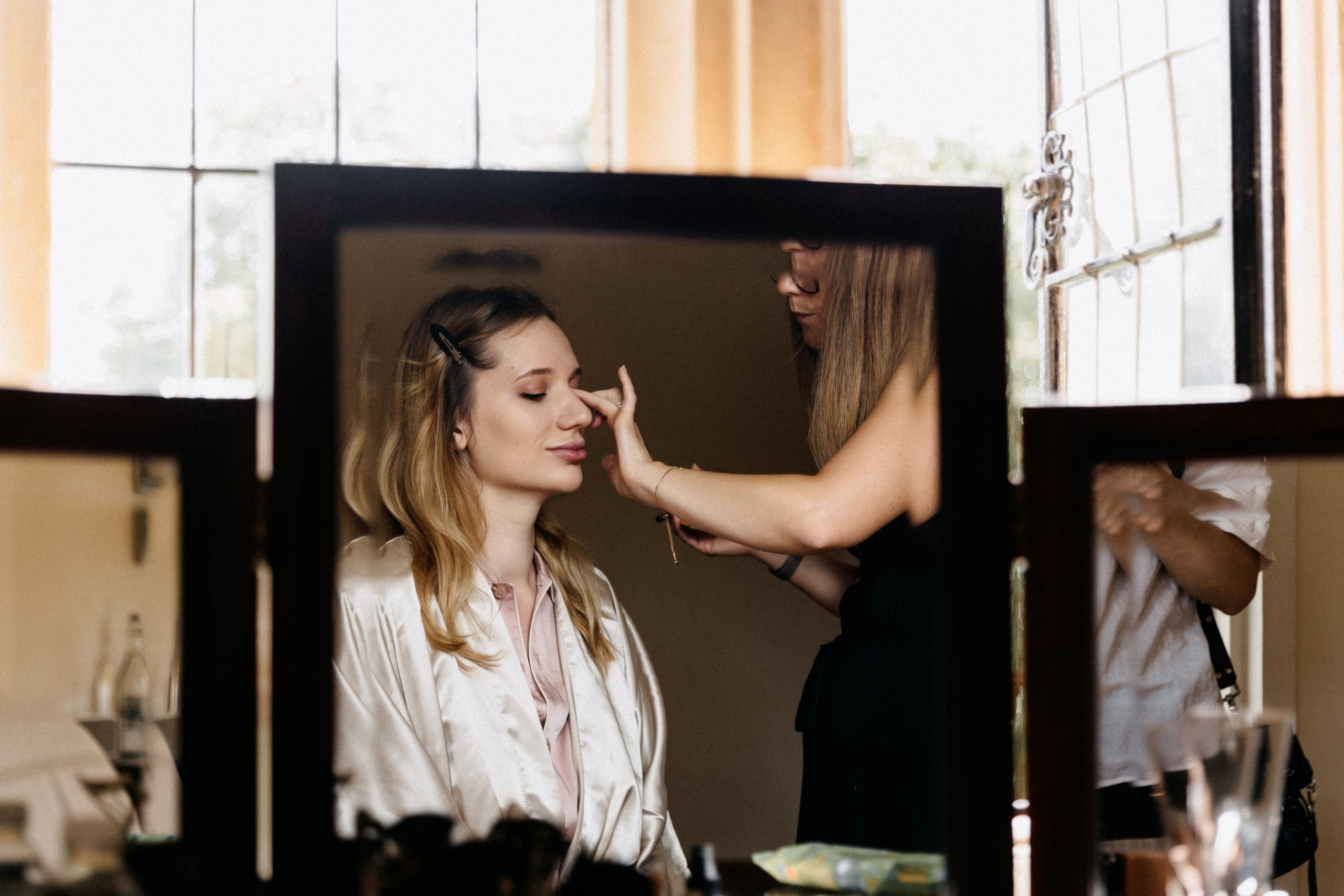 Ana & Tom Wedding at Notley Abbey. Moments Catchers — Wedding Photography & Video Duo in London