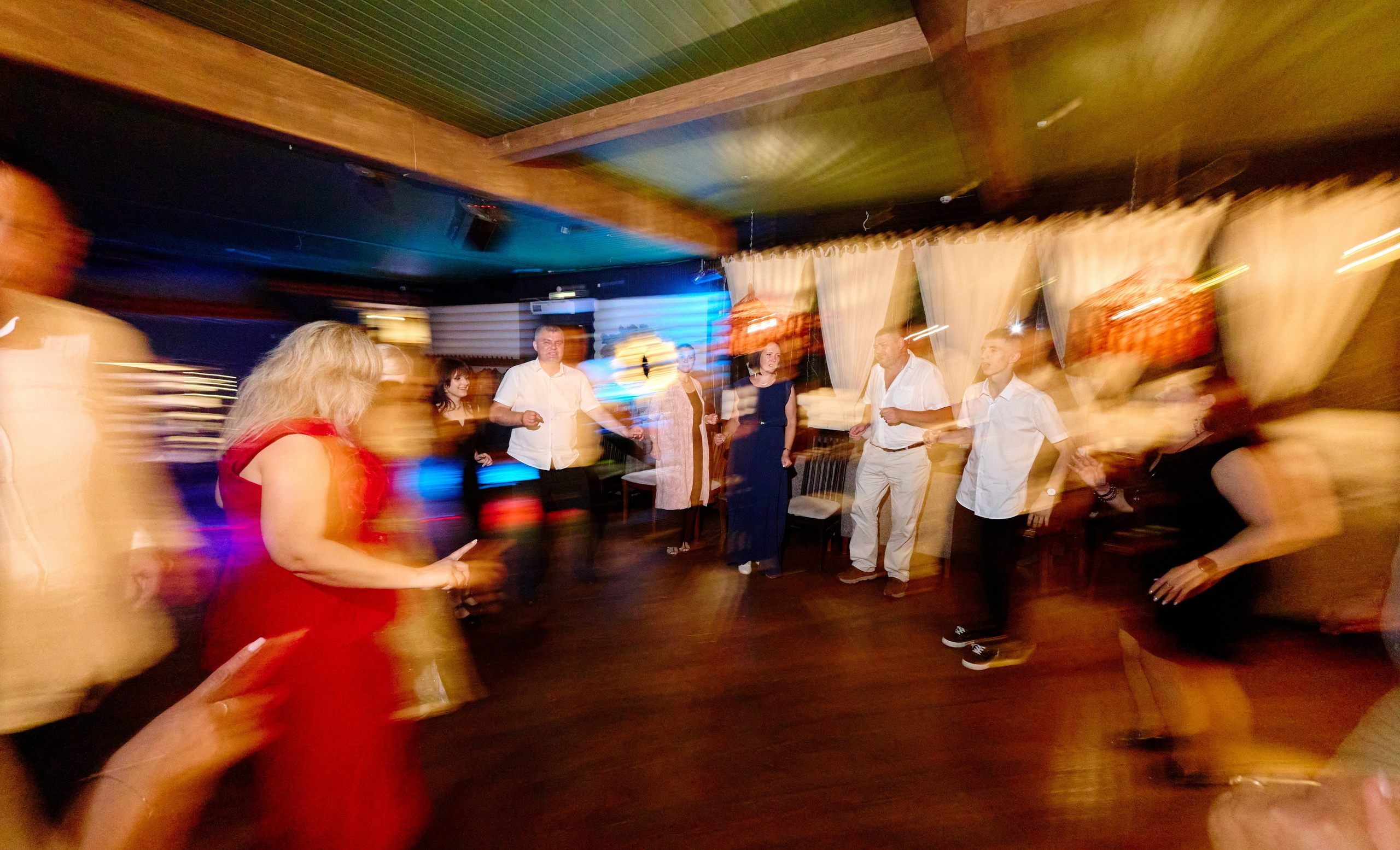 Выпускной 35 Сош. Фотограф Выпускные альбомы Таганрог Сергей Коробченко