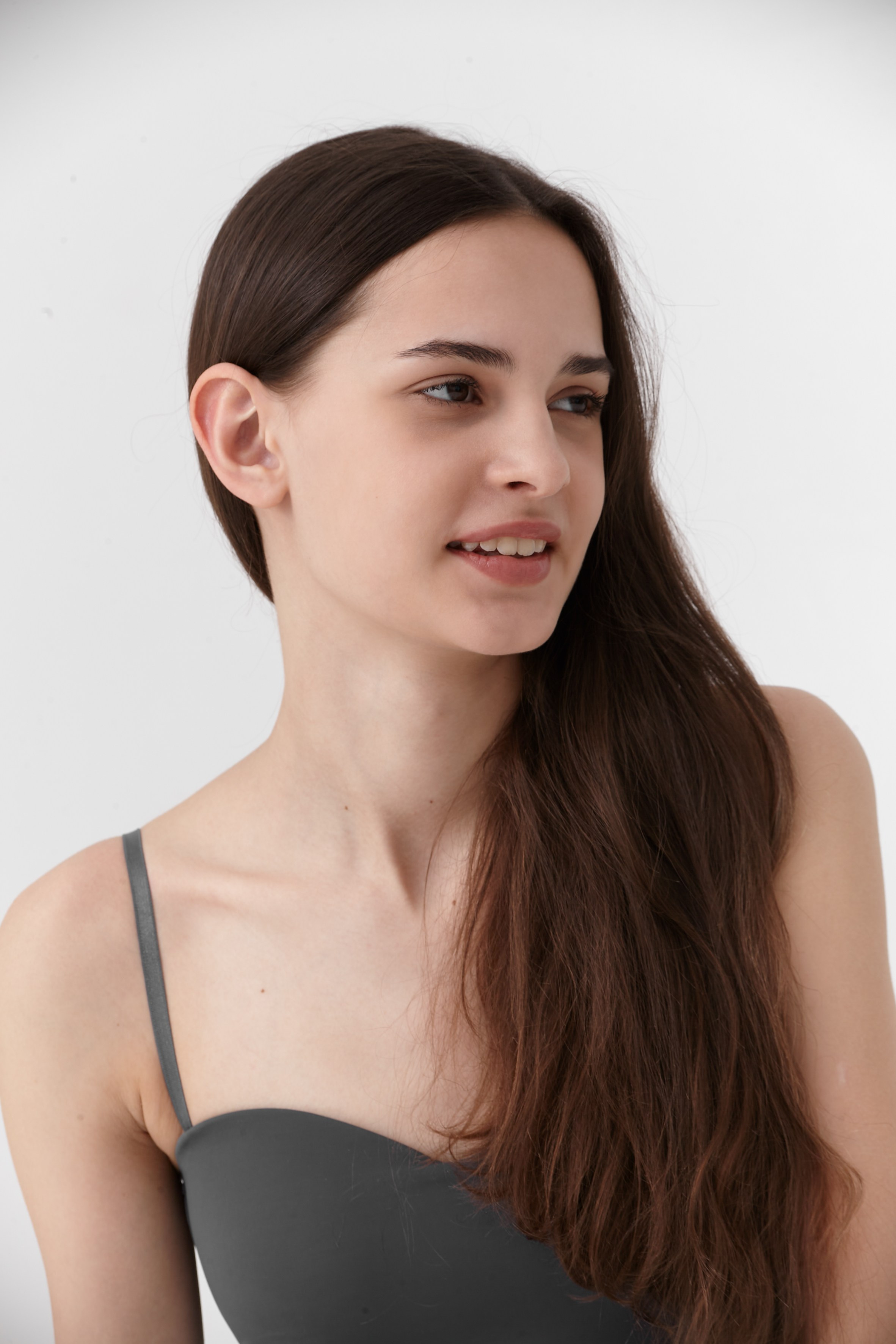 Модельные тесты для Алины. Модельные тесты в Москве. Фотограф Вика Паршина