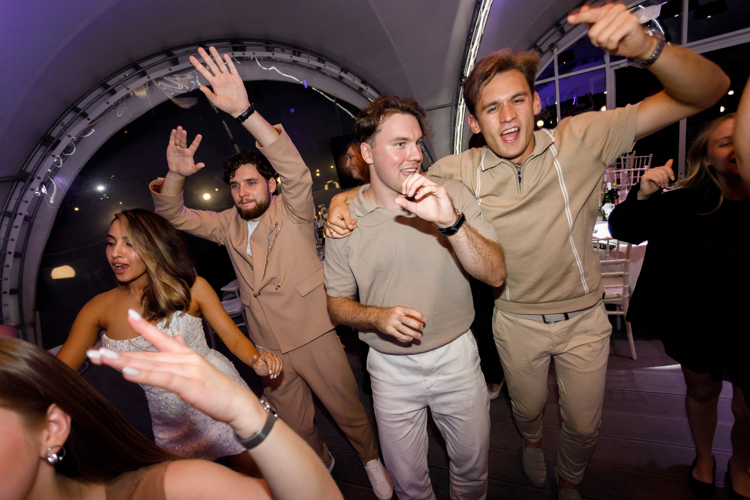 Олег и Карина. Свадебный фотограф в Ижевске Владимир Мещеряков