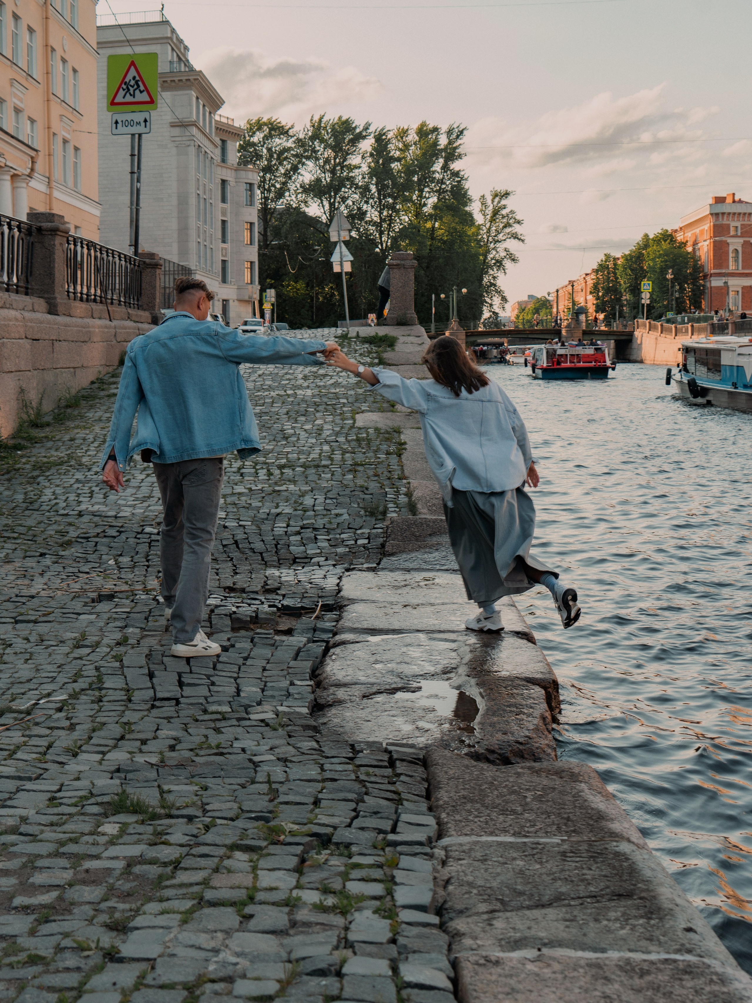 Фотосессия для пары на улицах Санкт-Петербурга (Love Story). Светлана Гопанюк. Портретный фотограф. Санкт-Петербург. СПб