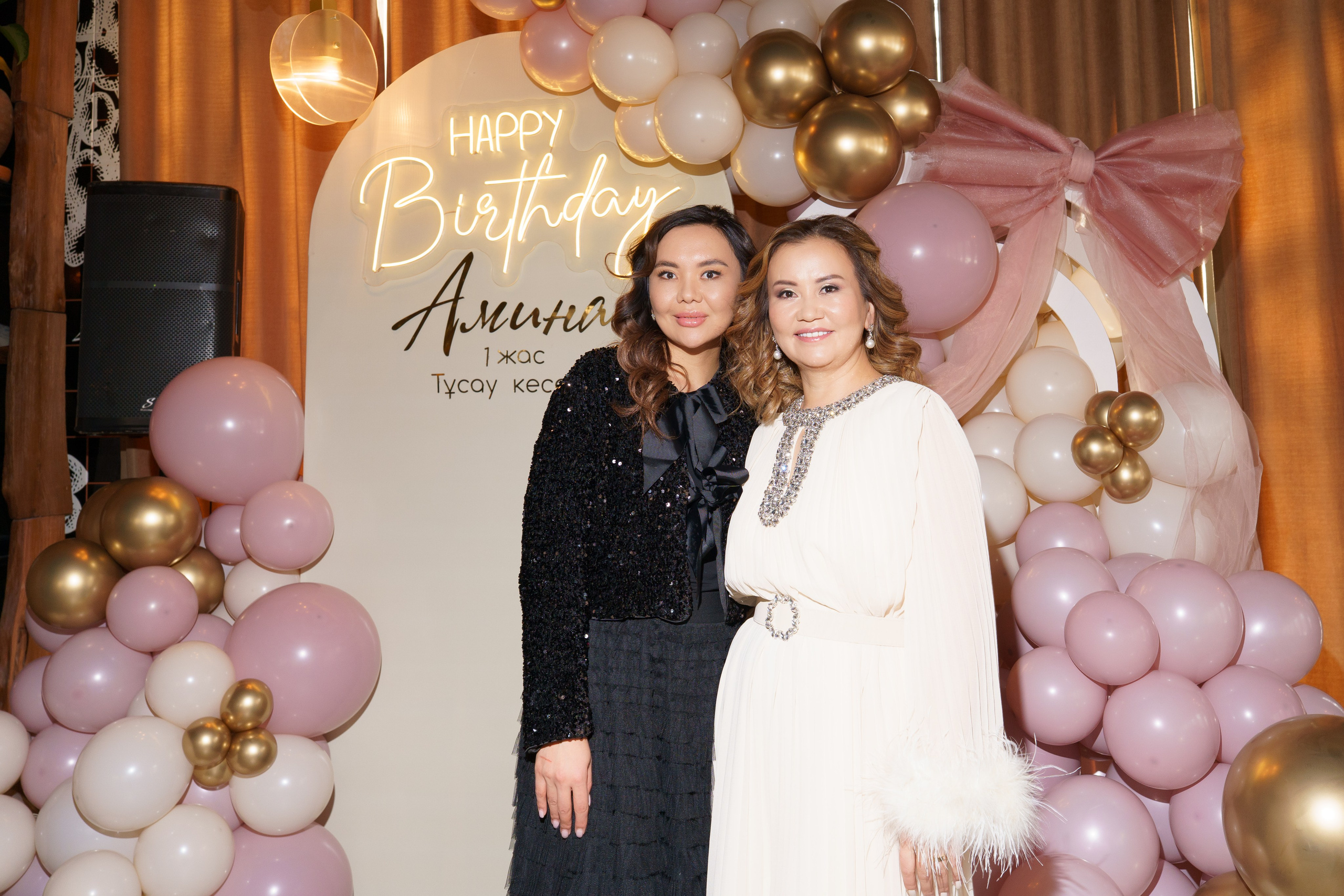 Амина — Тұсау кесер — 1 годик малышке